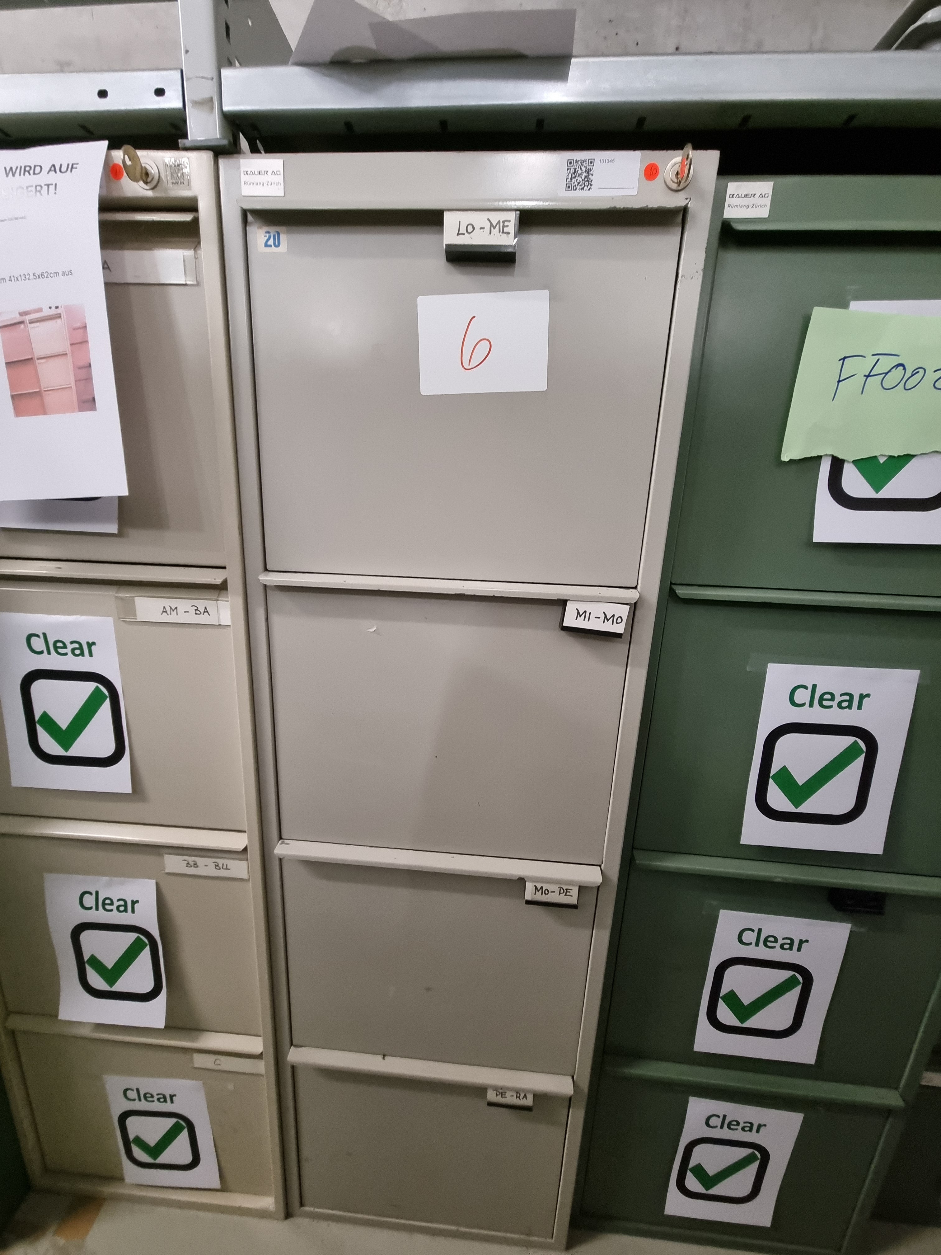 Bauer Schubladenschrank cream 41x132.5x62cm aus Metall FF003