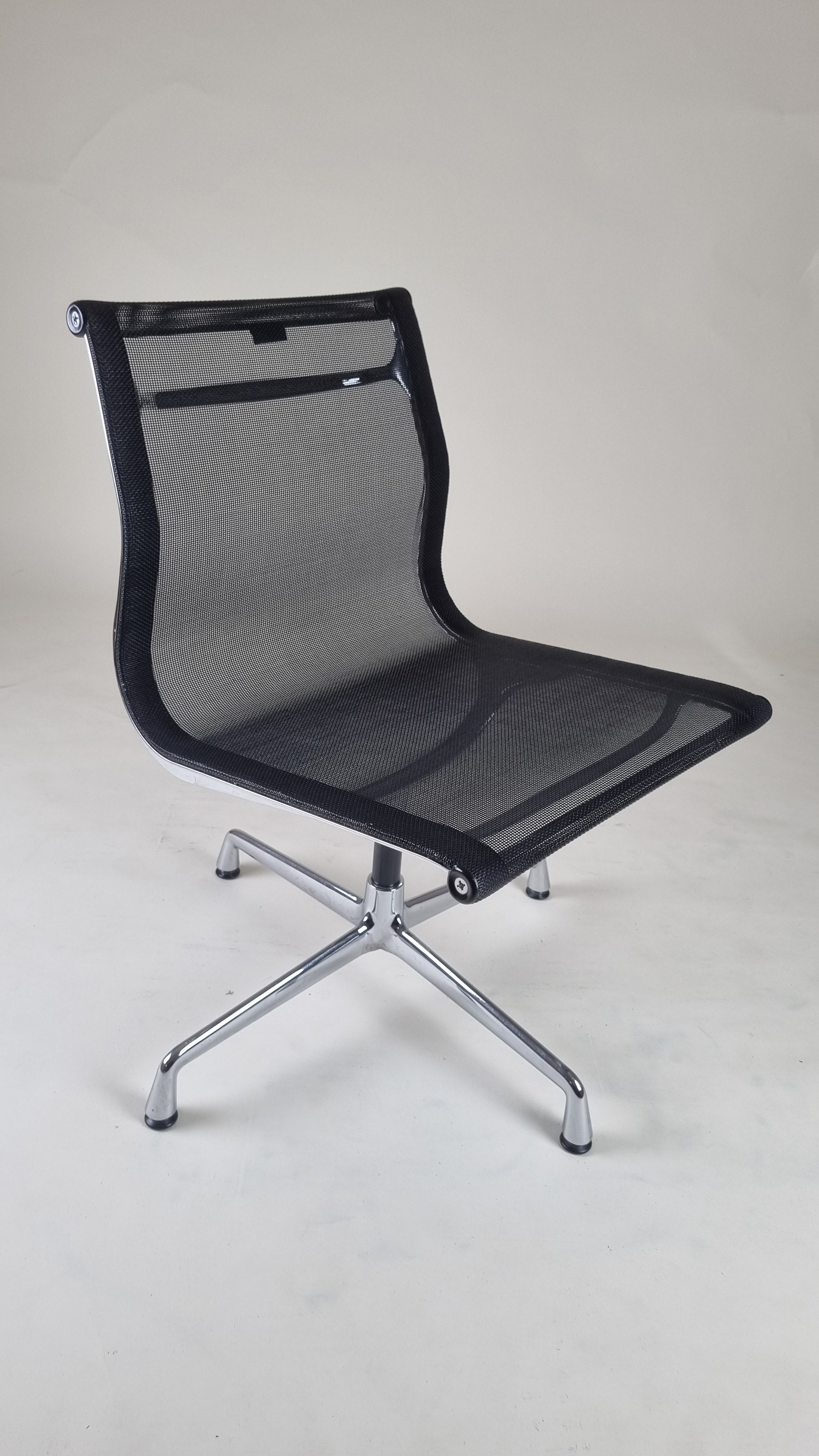 Vitra EA 108 Konferenzstühle