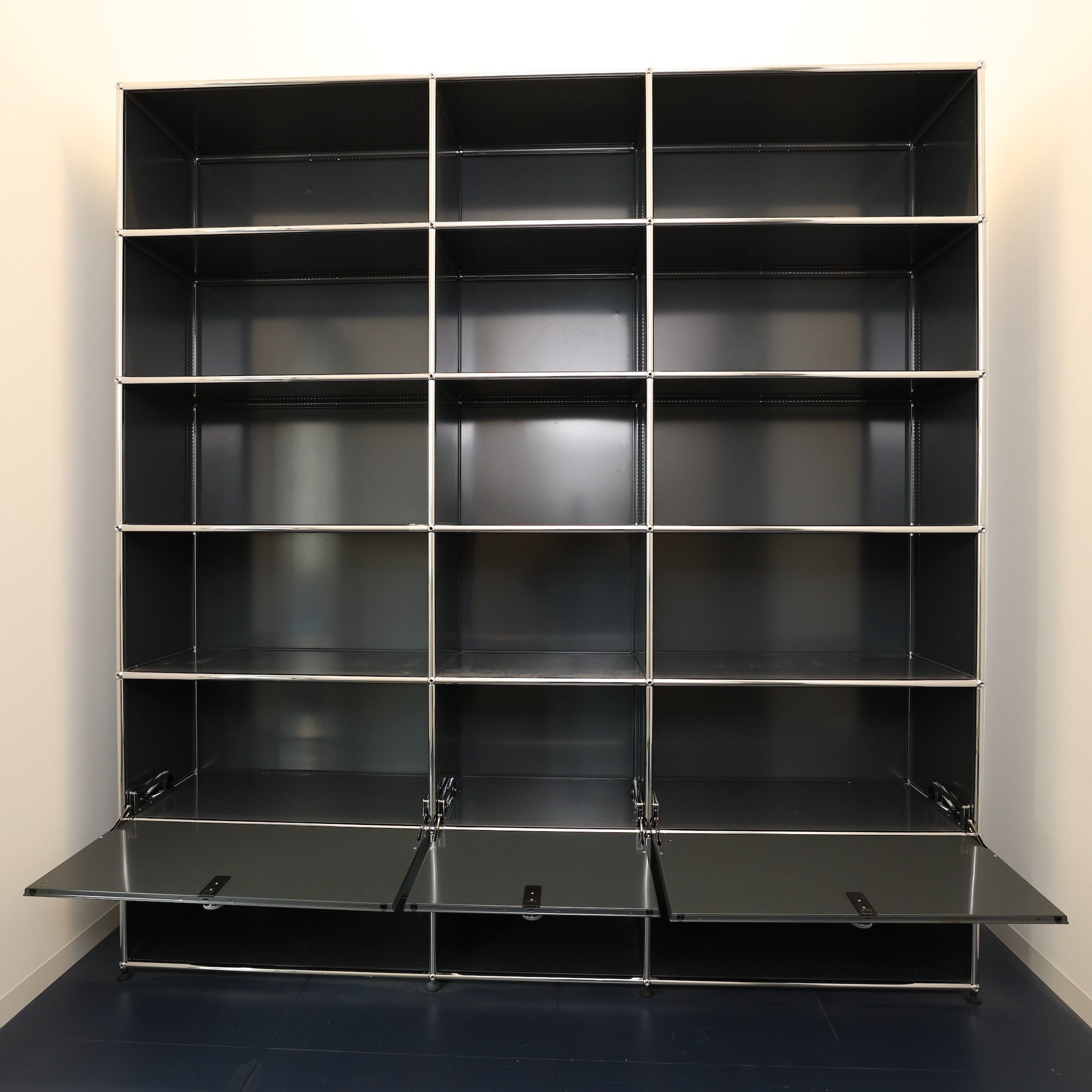USM Haller Regal 3x6 Anthrazit 200x210x35cm