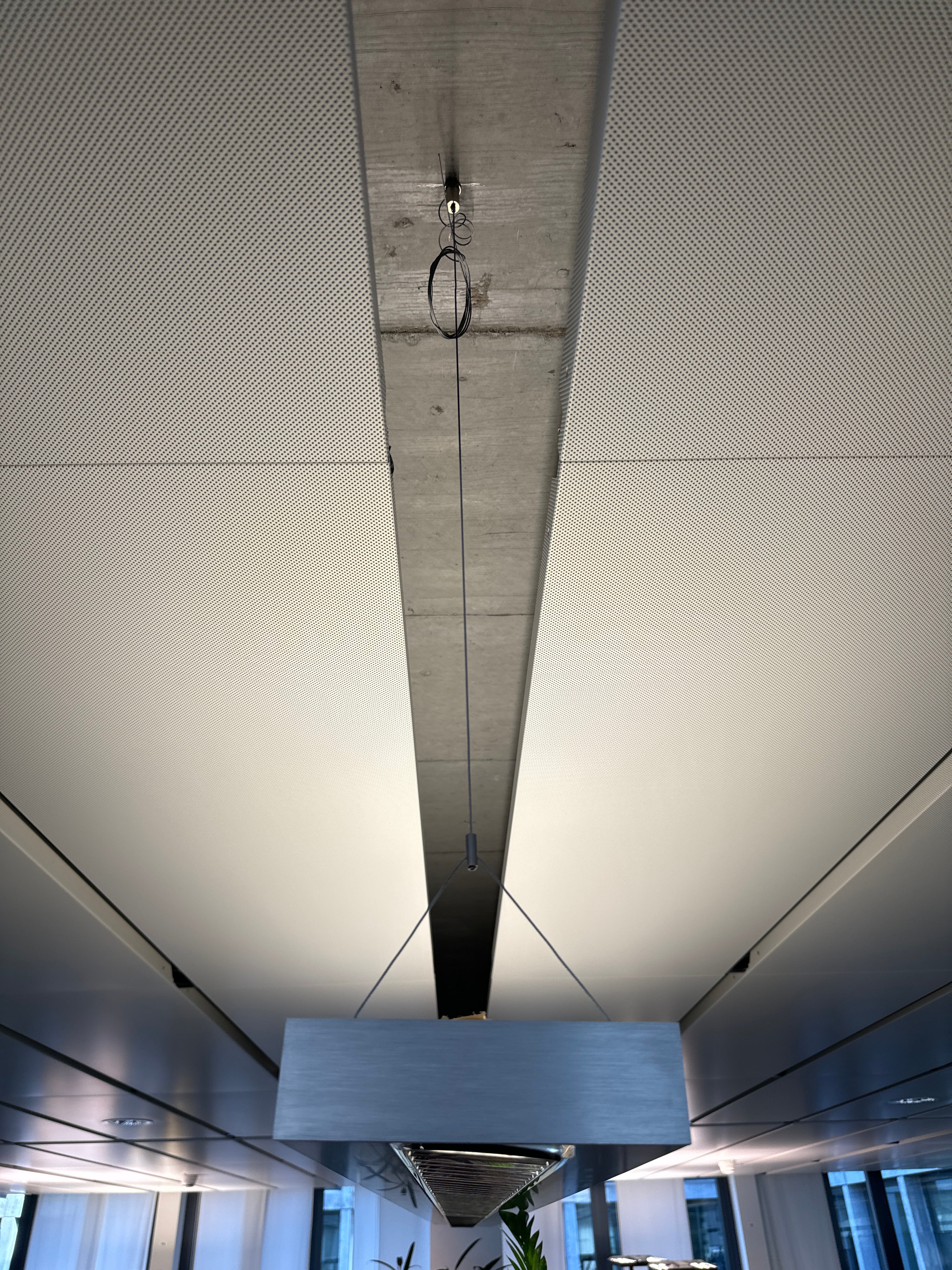 Deckenleuchte 300x18cm B0847