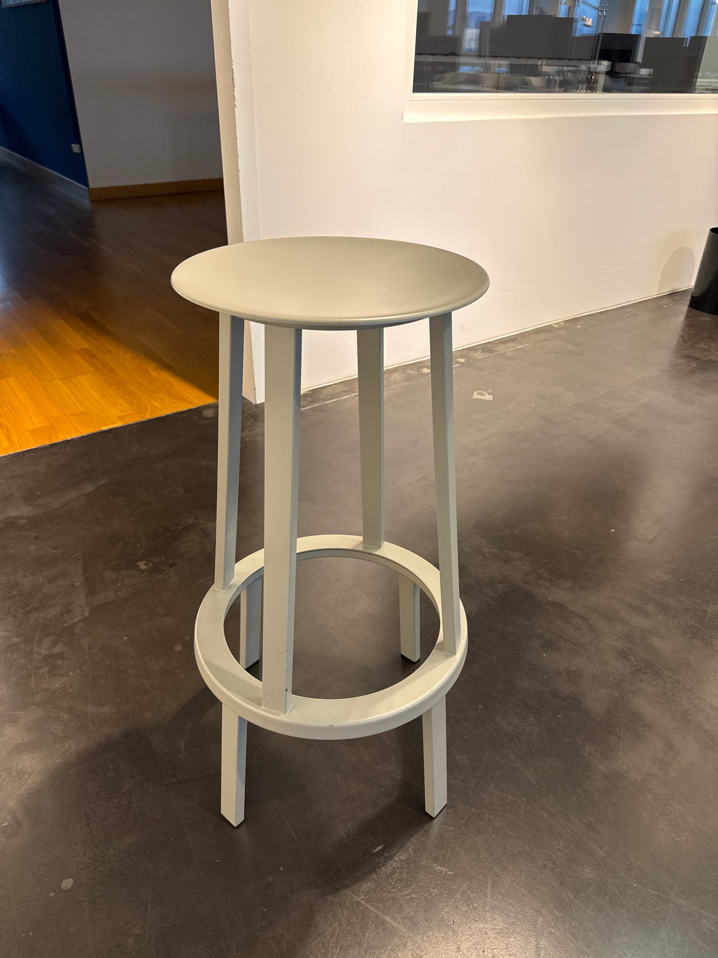 Revolver Bar Stool High Barhocker von HAY