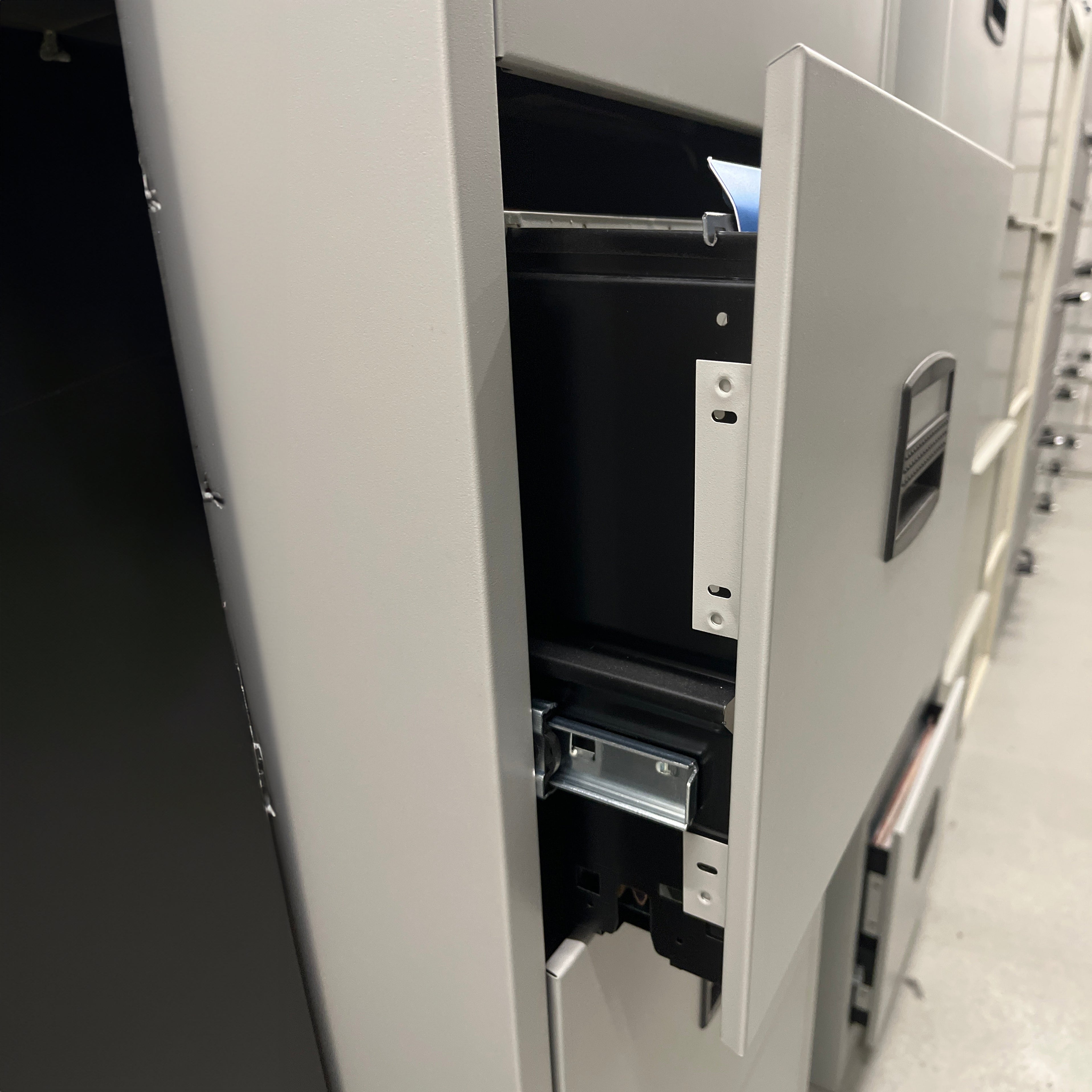 Brisley light Schubladenschrank 41x132.5x62cm B0188