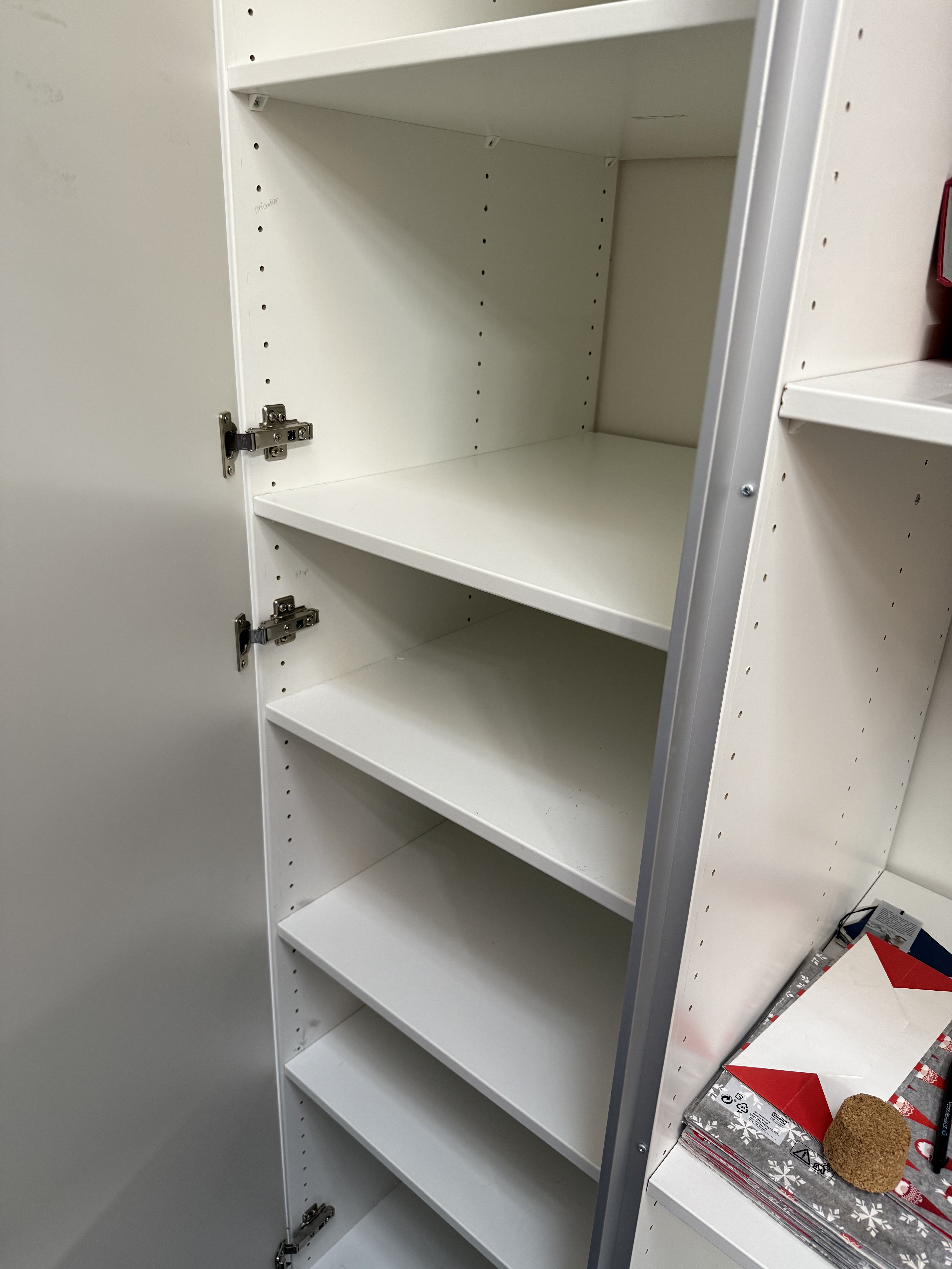 Schrank mit Schiebetüren 250x235x59cm