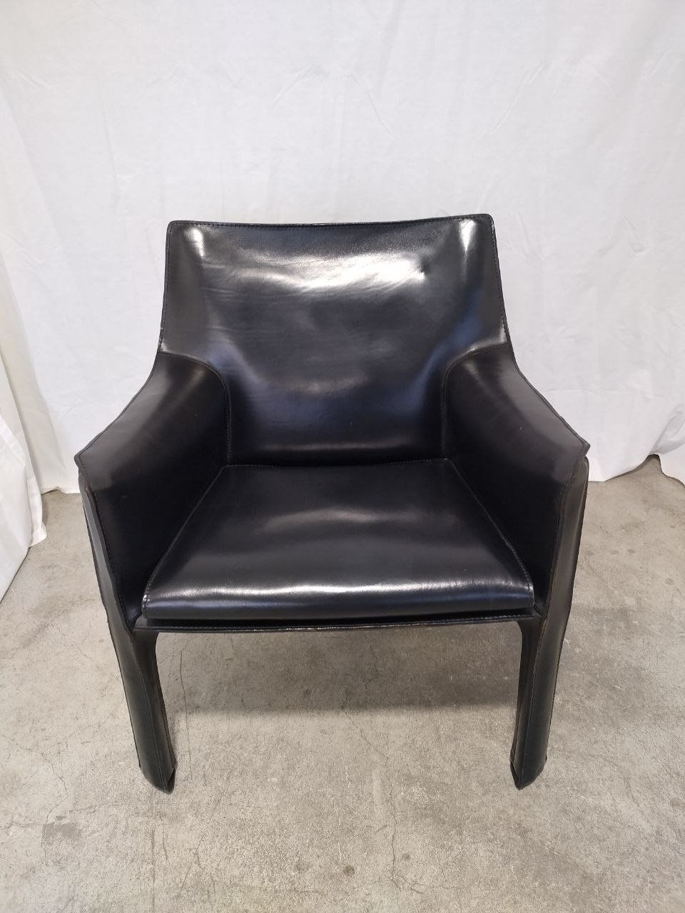 Cassina Cab 414 von Mario Bellini