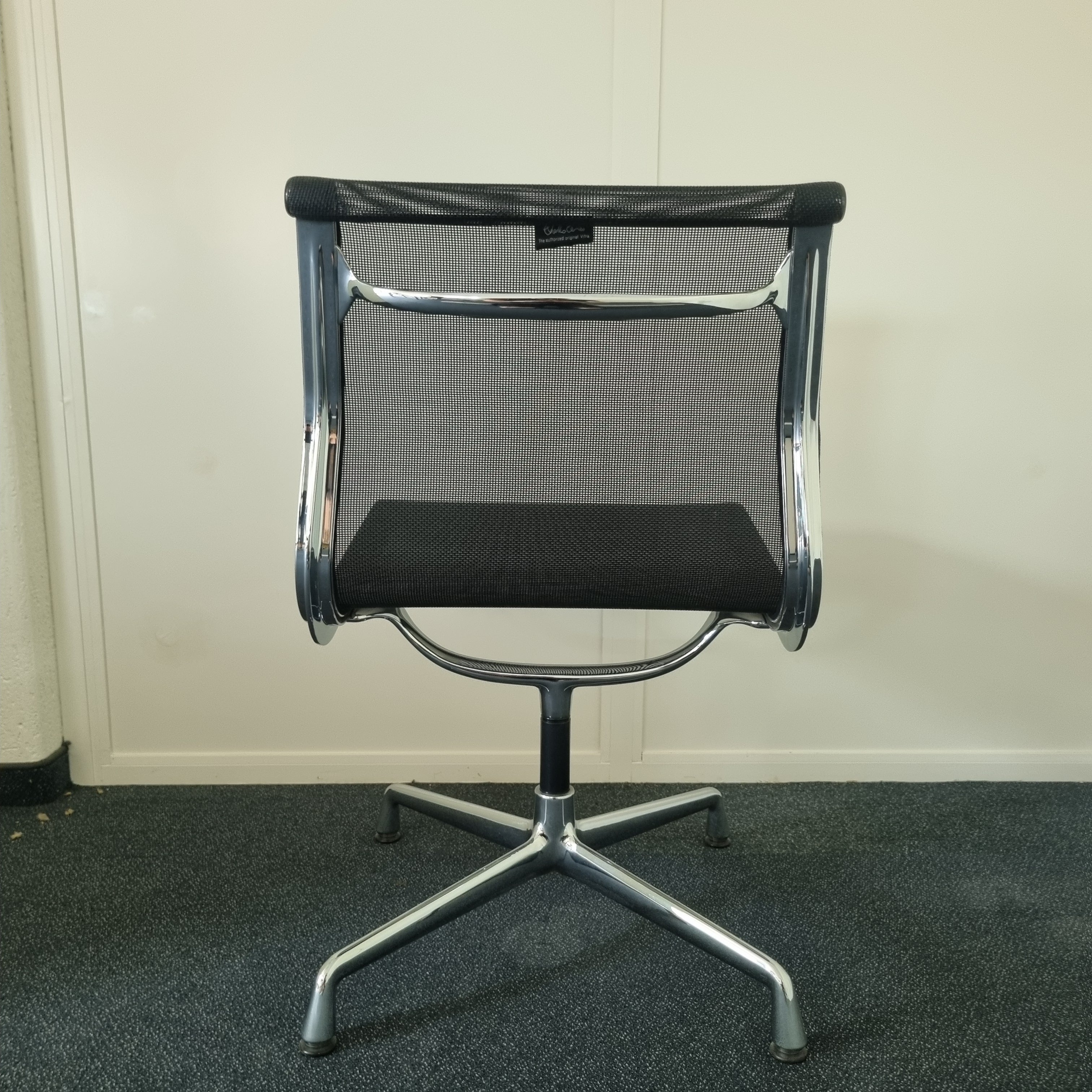 Vitra Eames Netz ohne Armlehne