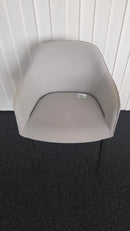 Vitra Softshell Chair Konferenzstuhl, Stoff Hellgrau, Vierbein Schwarz