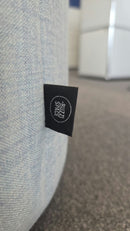 BuzziSpace BuzziSpot Akustik-Pouf, Kvadrat Remix Blau, Ø 47 cm
