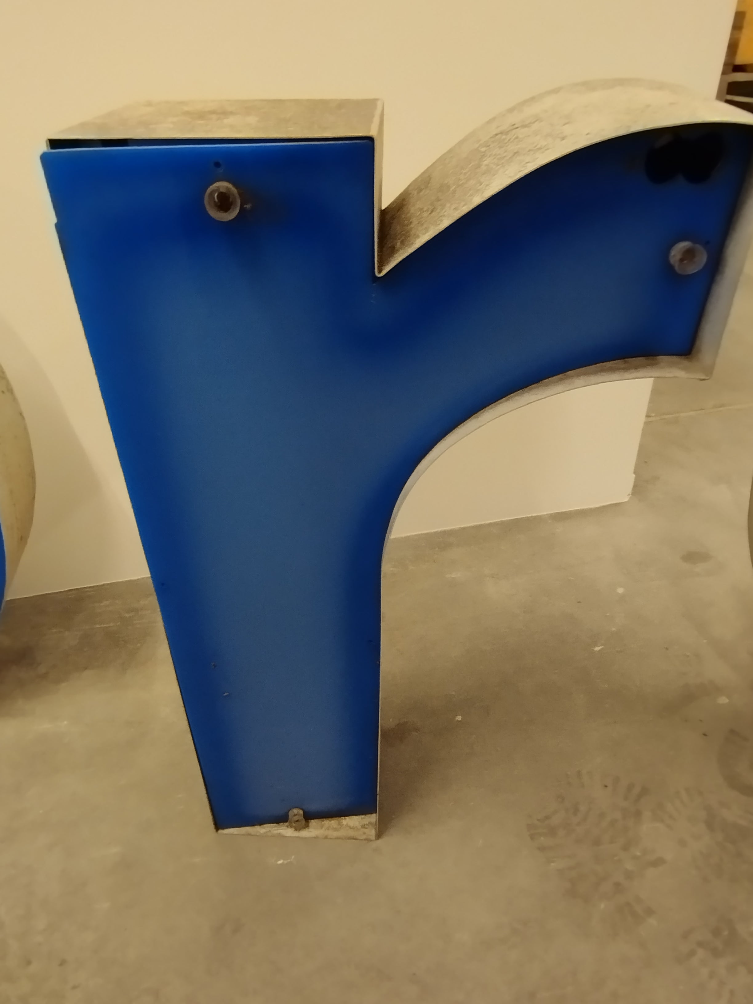 Beleuchtungsbuchstabe - r