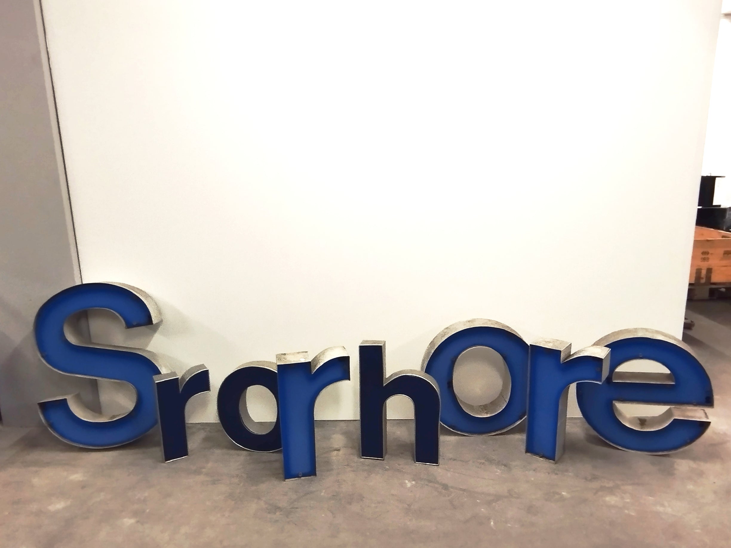 Beleuchtungsbuchstabe - e