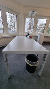 Haworth Bürotisch Lichtgrau