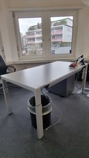 Haworth Bürotisch Lichtgrau
