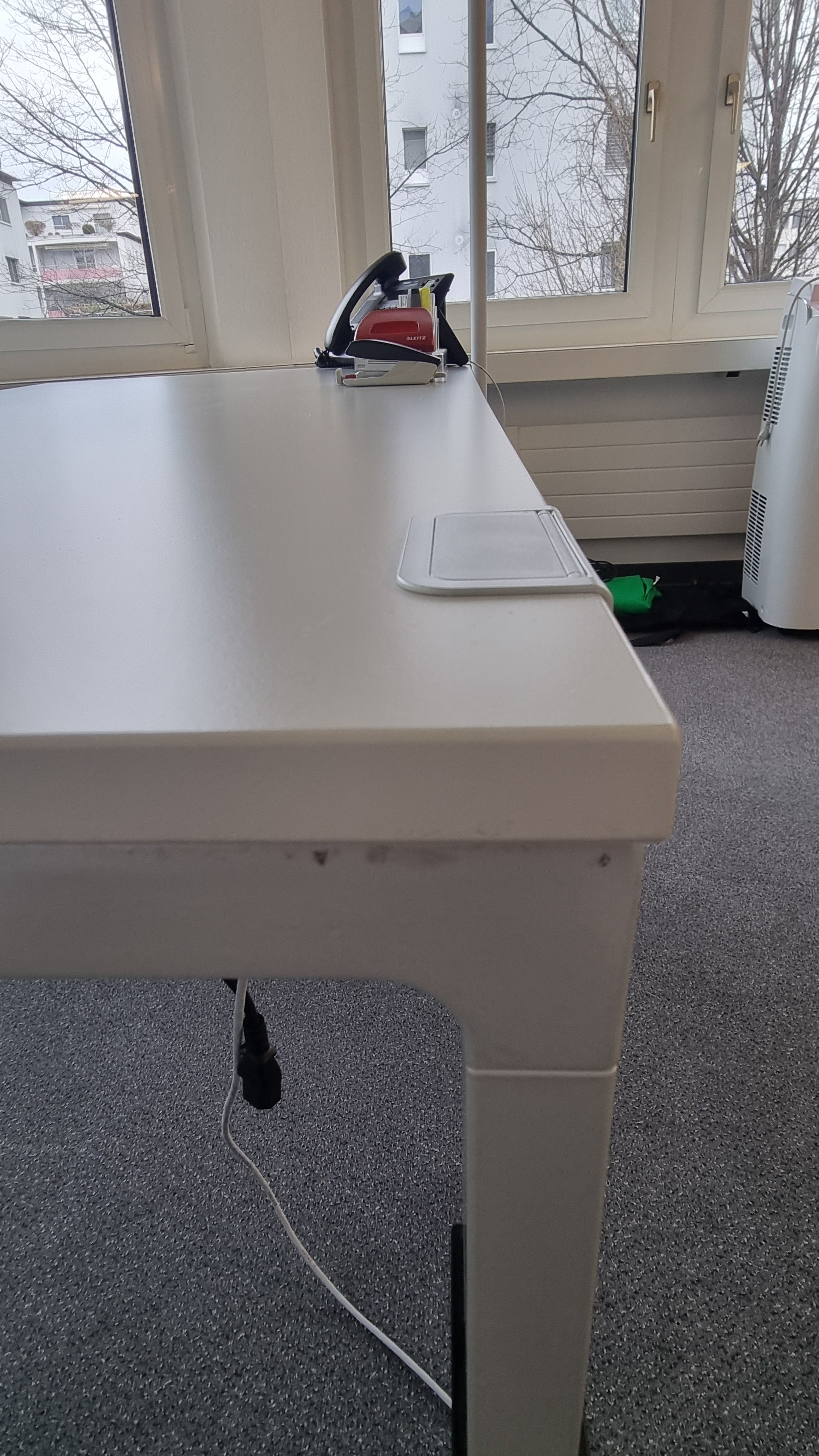 Haworth Bürotisch Lichtgrau
