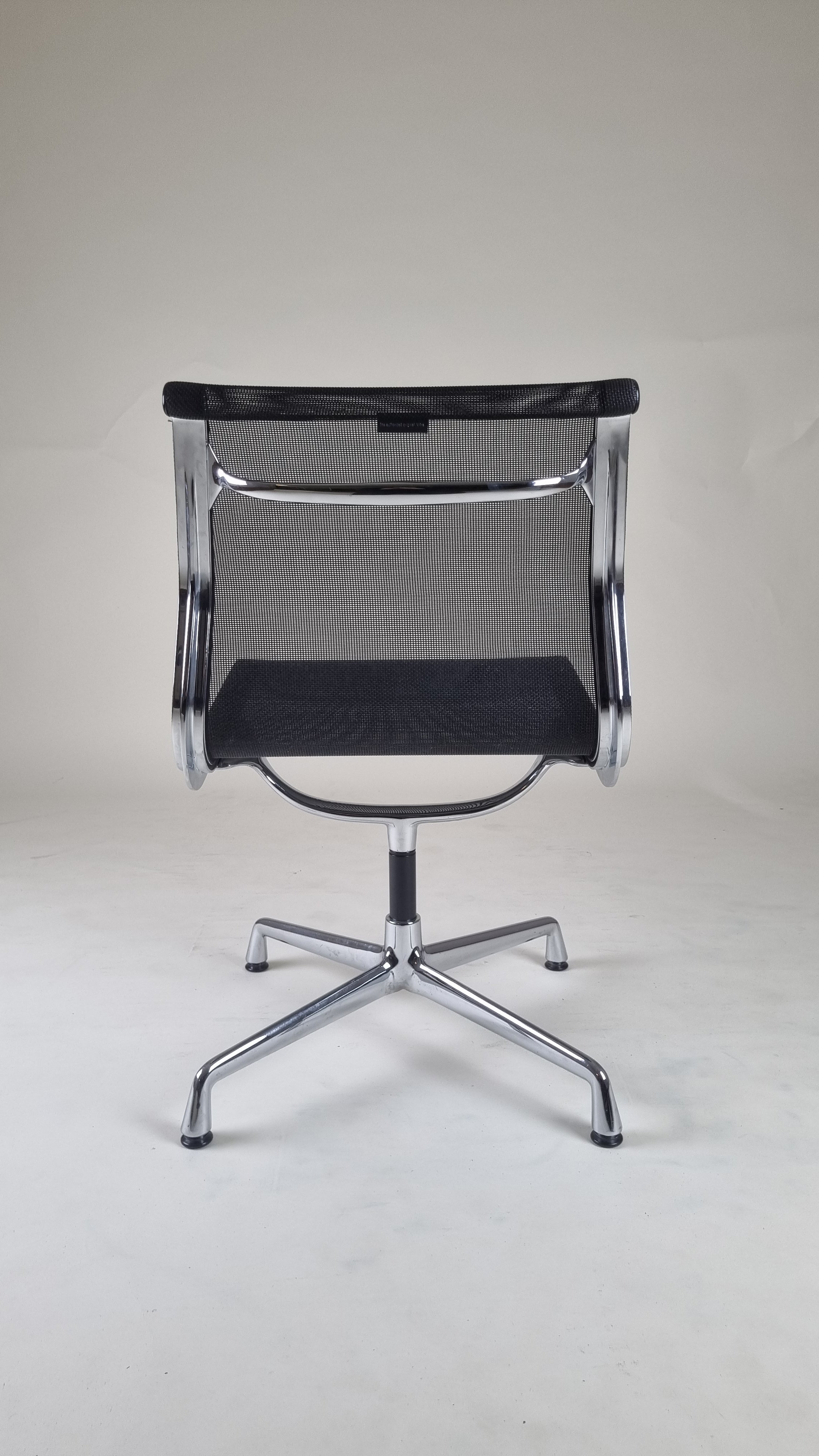 Vitra EA 108 Konferenzstühle
