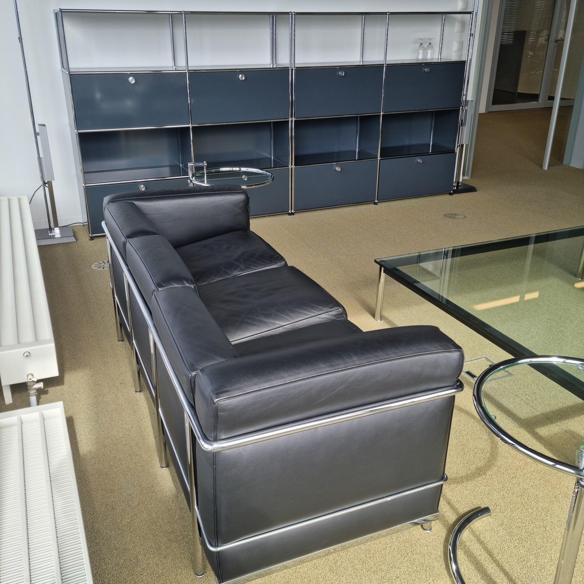 Cassina Le Corbusier LC2 3er Ledersofa