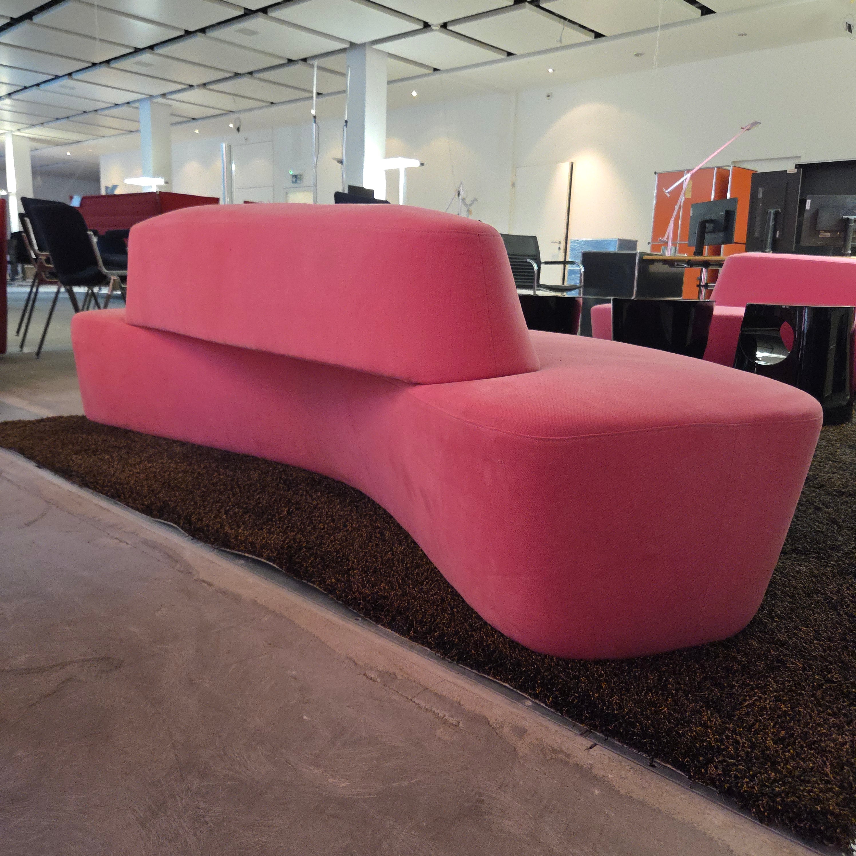 Tacchini Polar Sofa – Design von Pearson Lloyd – Pink
