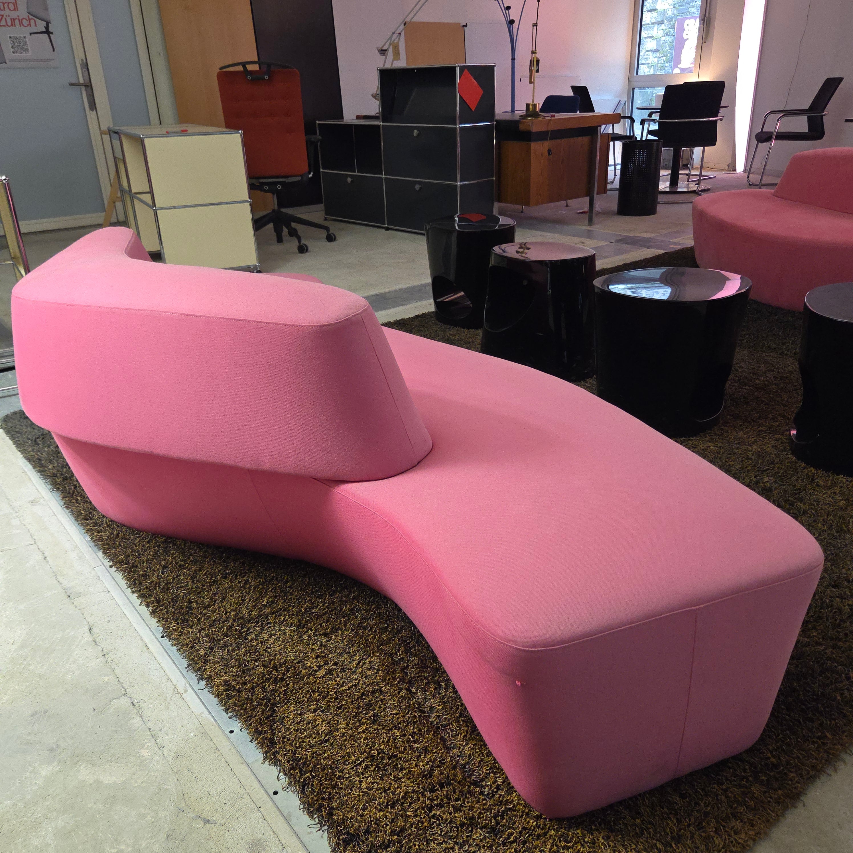 Tacchini Polar Sofa – Design von Pearson Lloyd – Pink