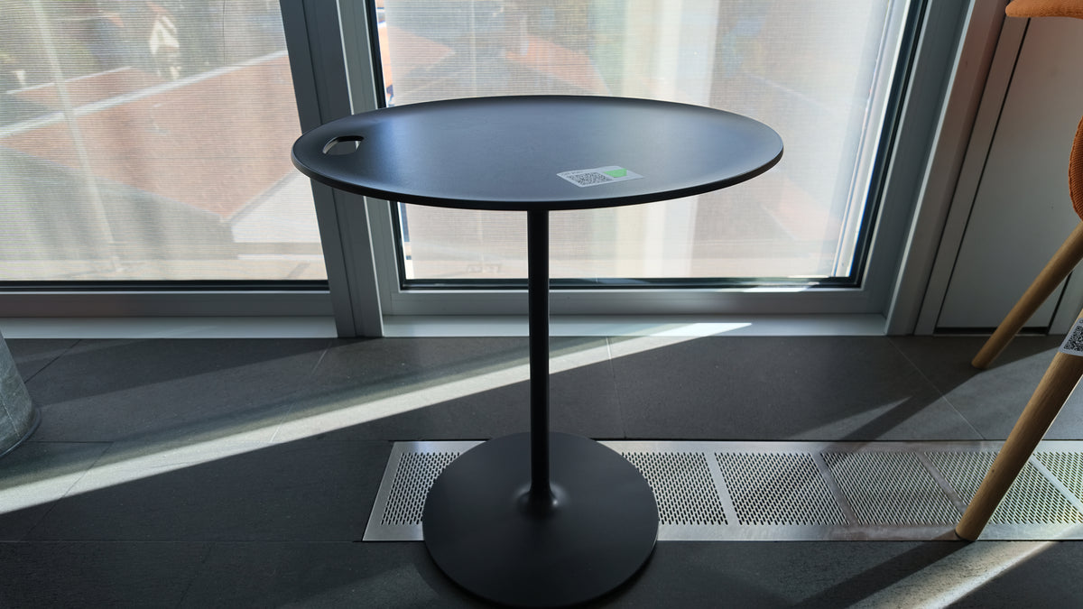 Vitra Occasional Low Table Beistelltisch, Schwarz, Ø 50 cm