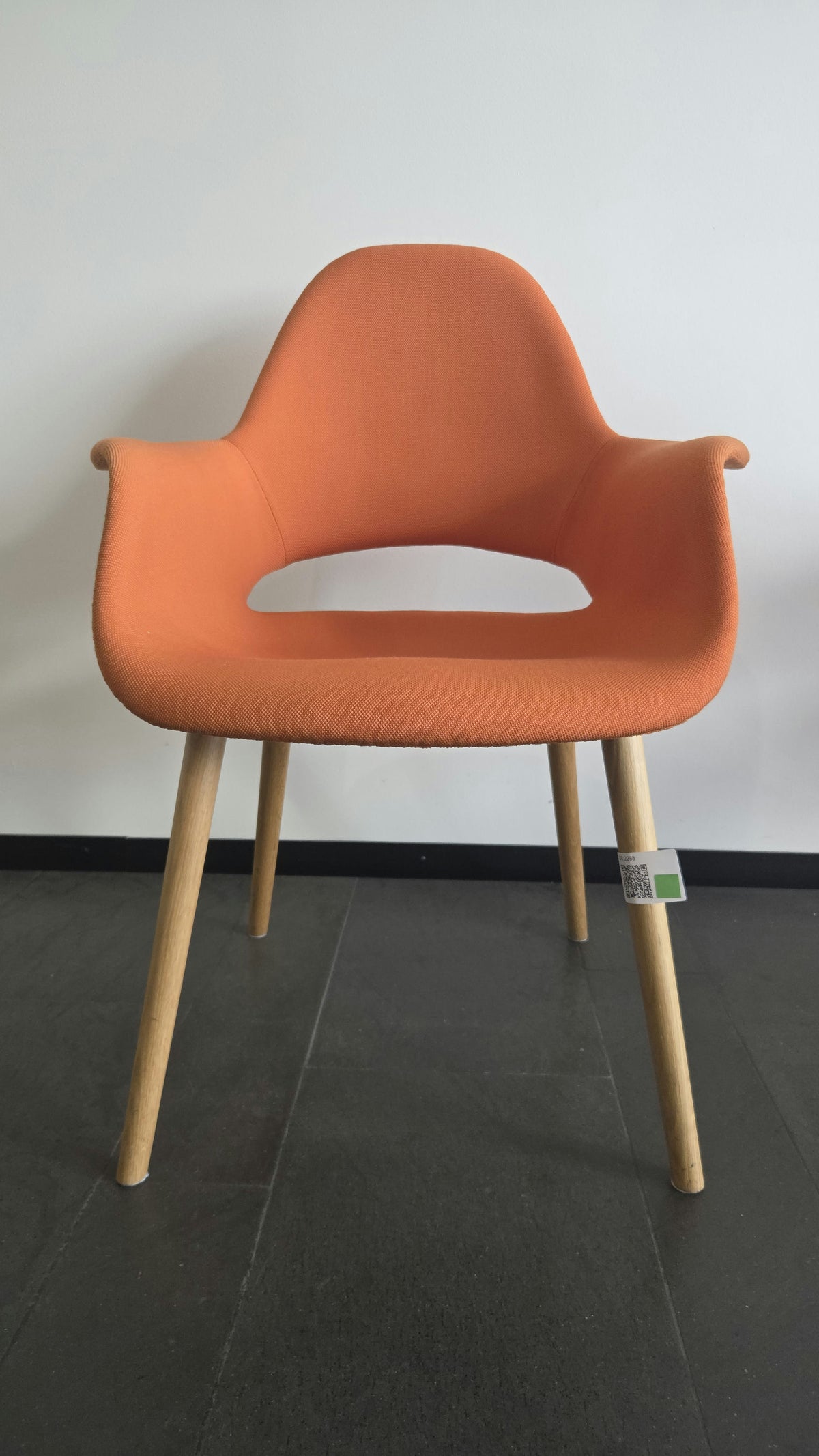 Vitra Organic Chair Sessel (Eames & Saarinen), Stoff Koralle