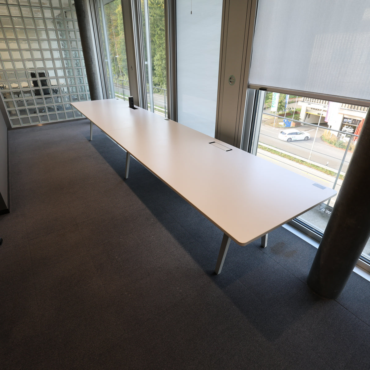 Vitra Joyn Bench Arbeitstisch für 6 Plätze, Weiss, 480 × 100 cm