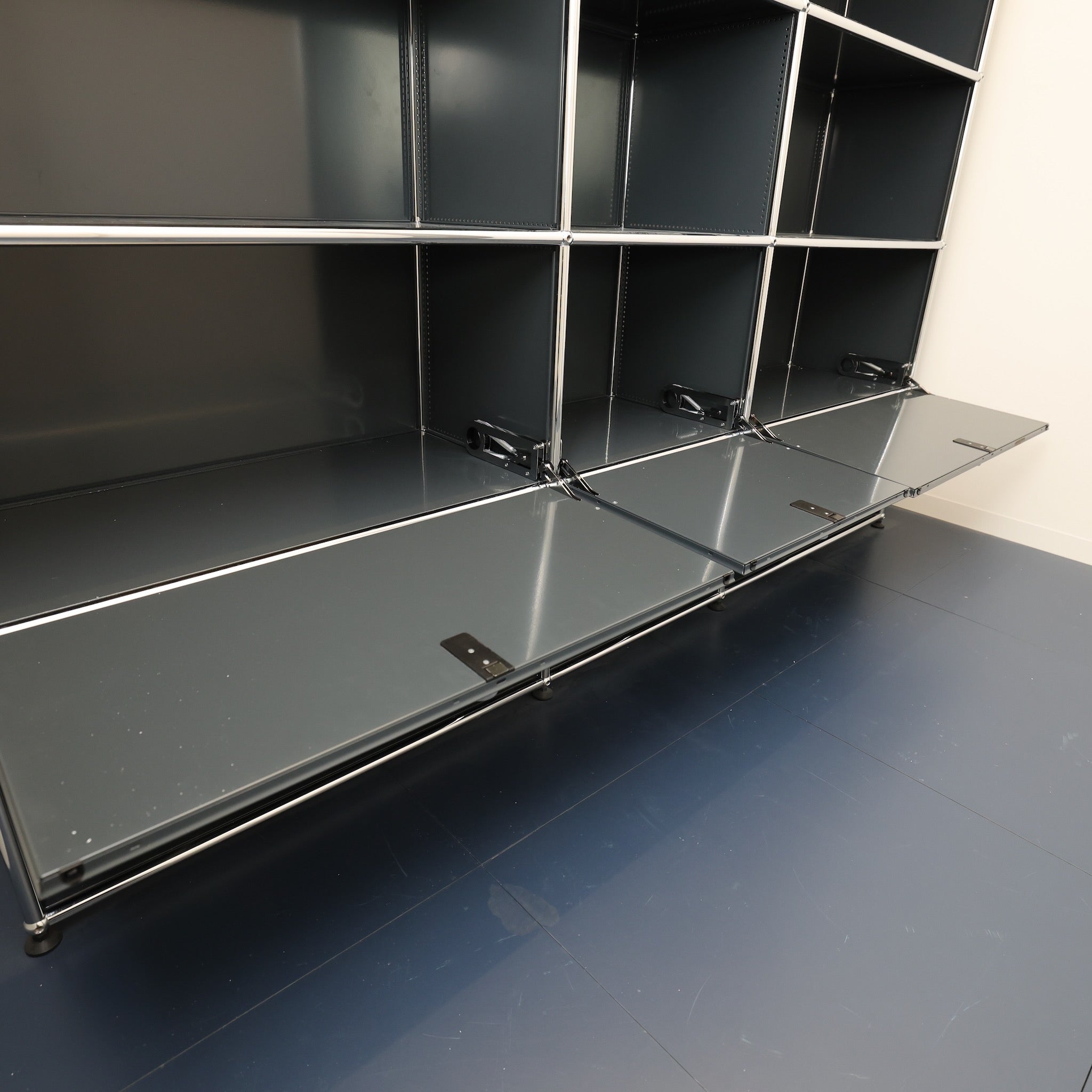 USM Haller Regal 3x6 Anthrazit 200x210x35cm