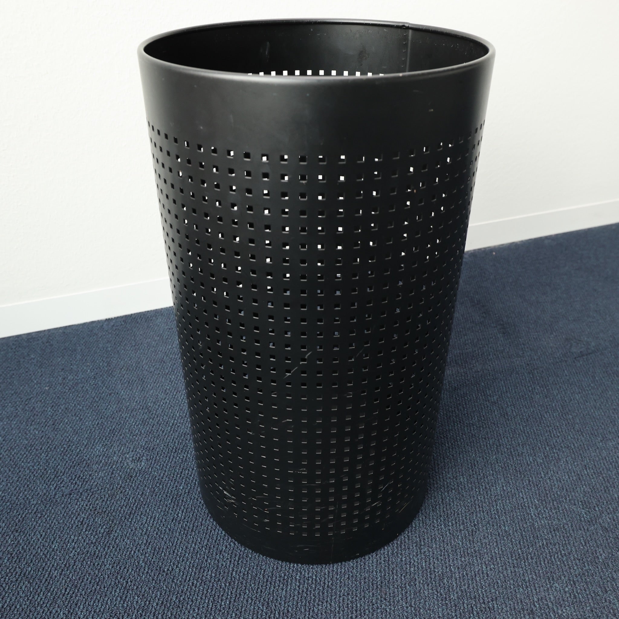 Abfalleimer schwarz metal