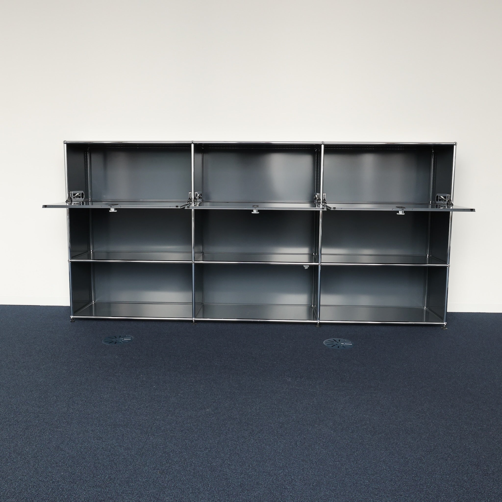 USM Haller Regal 3x3 Anthrazit mit 3 Klapptüren