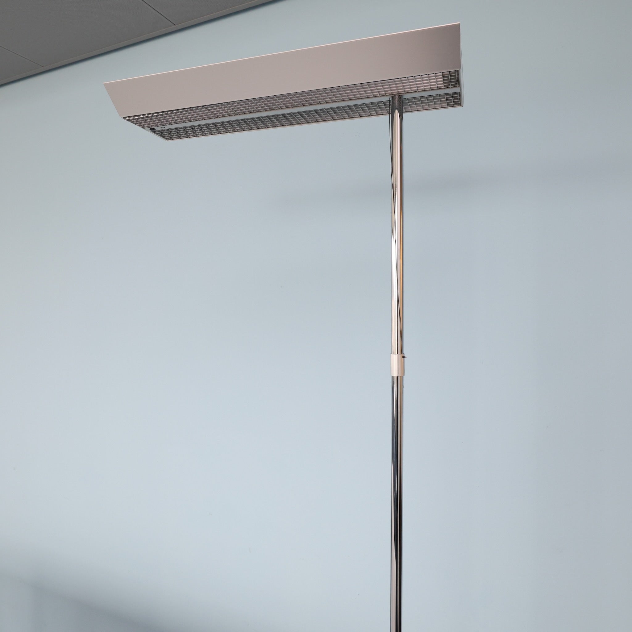 Baltensweiler Lampe für USM Haller Tisch
