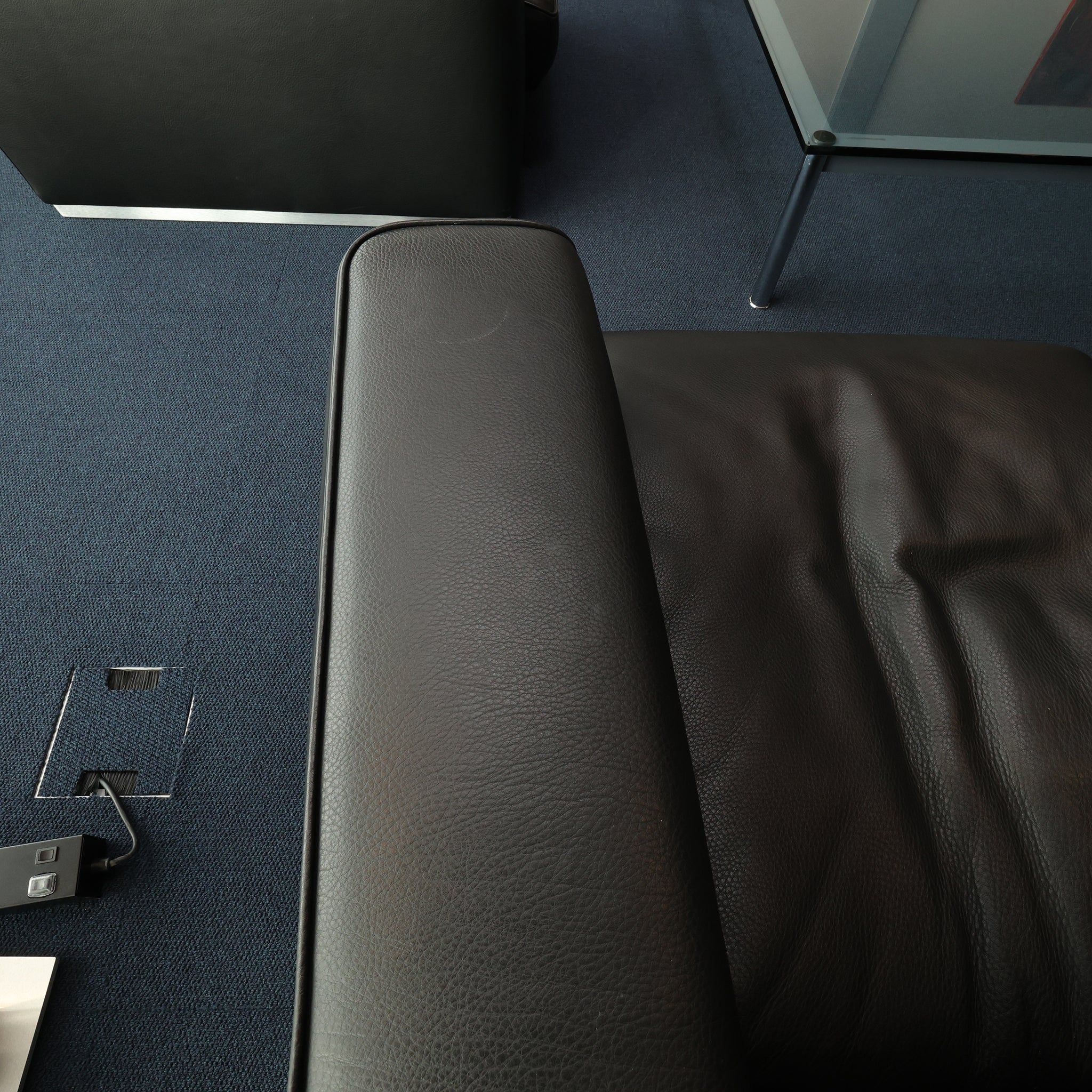 Living Divani Sessel Leder