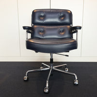 Vitra Lobby Chair ES 104
