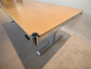 USM Haller Schreibtisch Buche Natur – Elektrisch Höhenverstellbar (Sitz-Steh-Tisch)