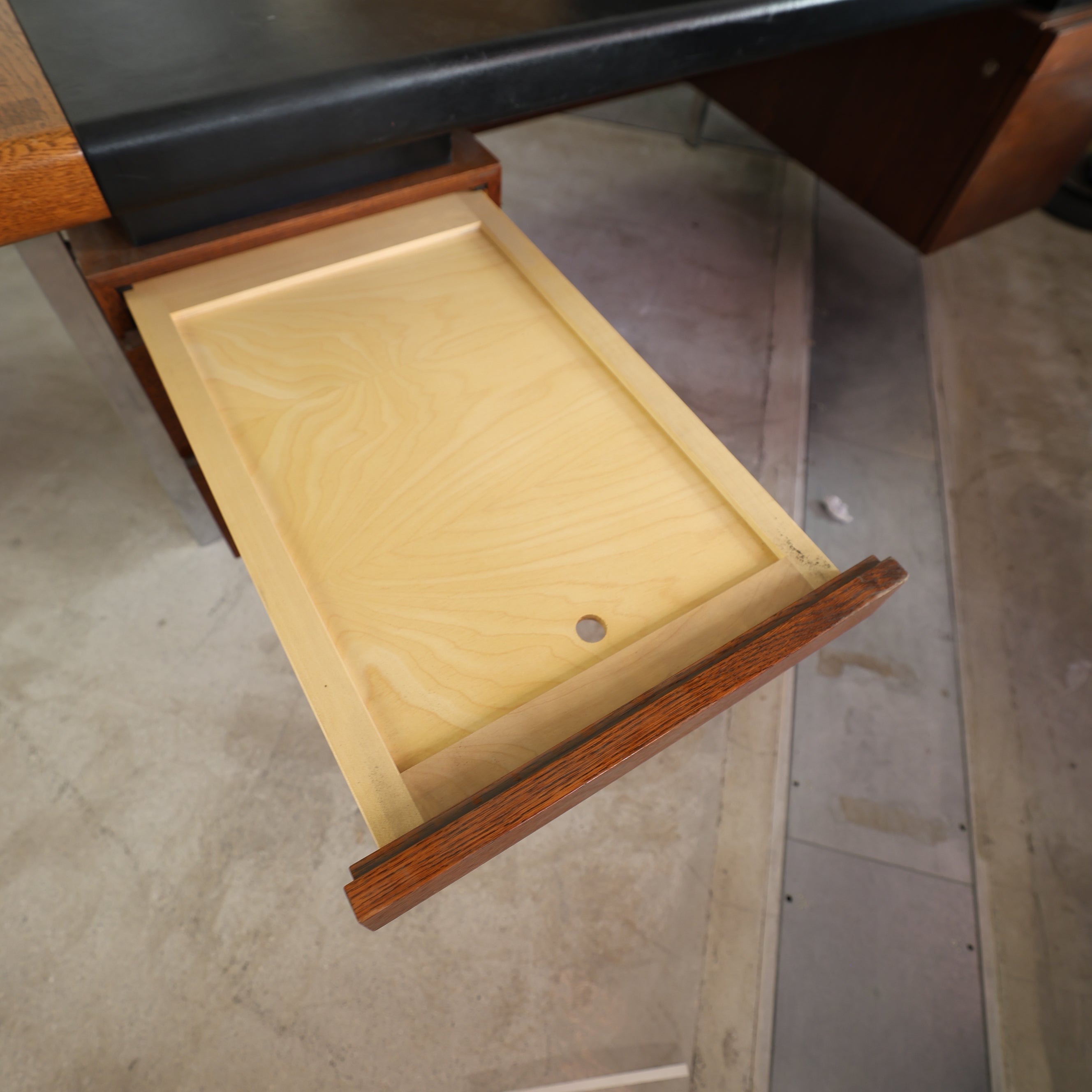 Vintage Executive Desk | Mid-Century Modern Schreibtisch
