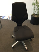 Giroflex 64-3578 Bürodrehstuhl ohne Armlehne Schwarz B0677