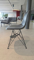 Vitra Eames DSR Stuhl, Schwarz/Graublau – leicht gebraucht