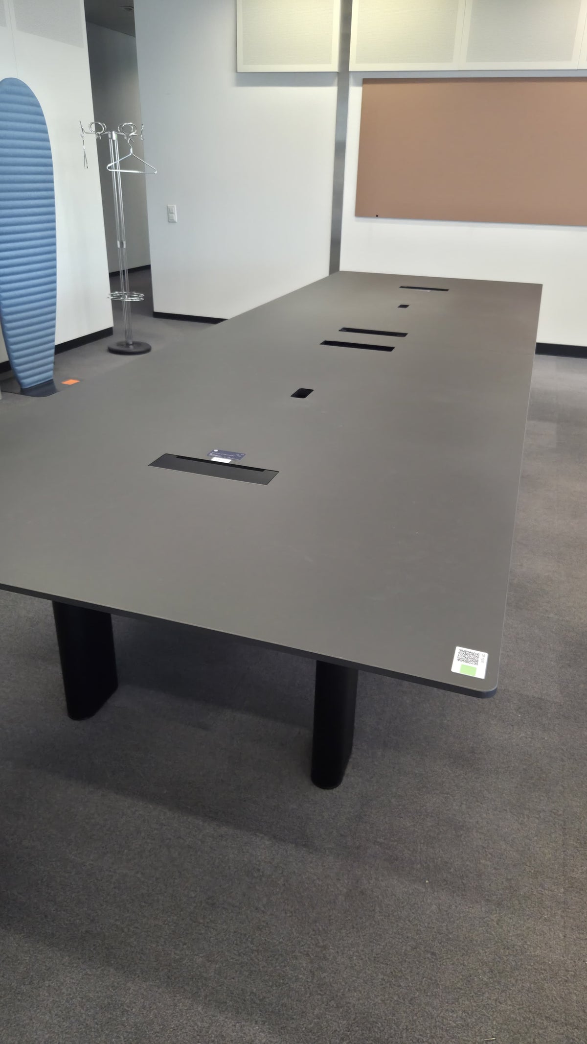 Vitra Pier Co-Working-Tisch, 440 × 140 – leicht gebraucht