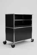 USM Haller Rollkorpus 1x2 Tiefe 50, Graphitschwarz, 2 Ausziehtablare, mit Stossbügel
