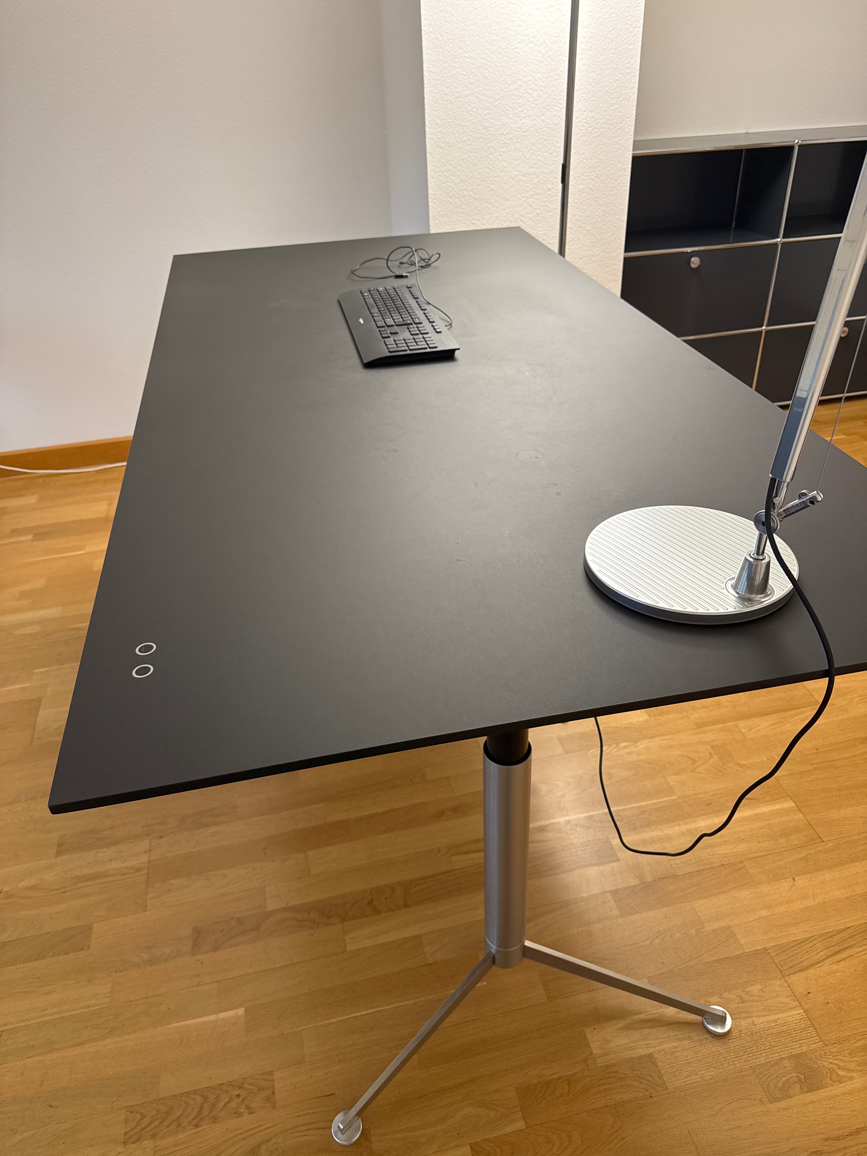 Schreibtisch Schwarz elektrisch höhenverstellbar
