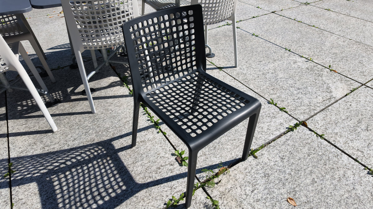 Desalto Outdoor-Stuhl, Schwarz