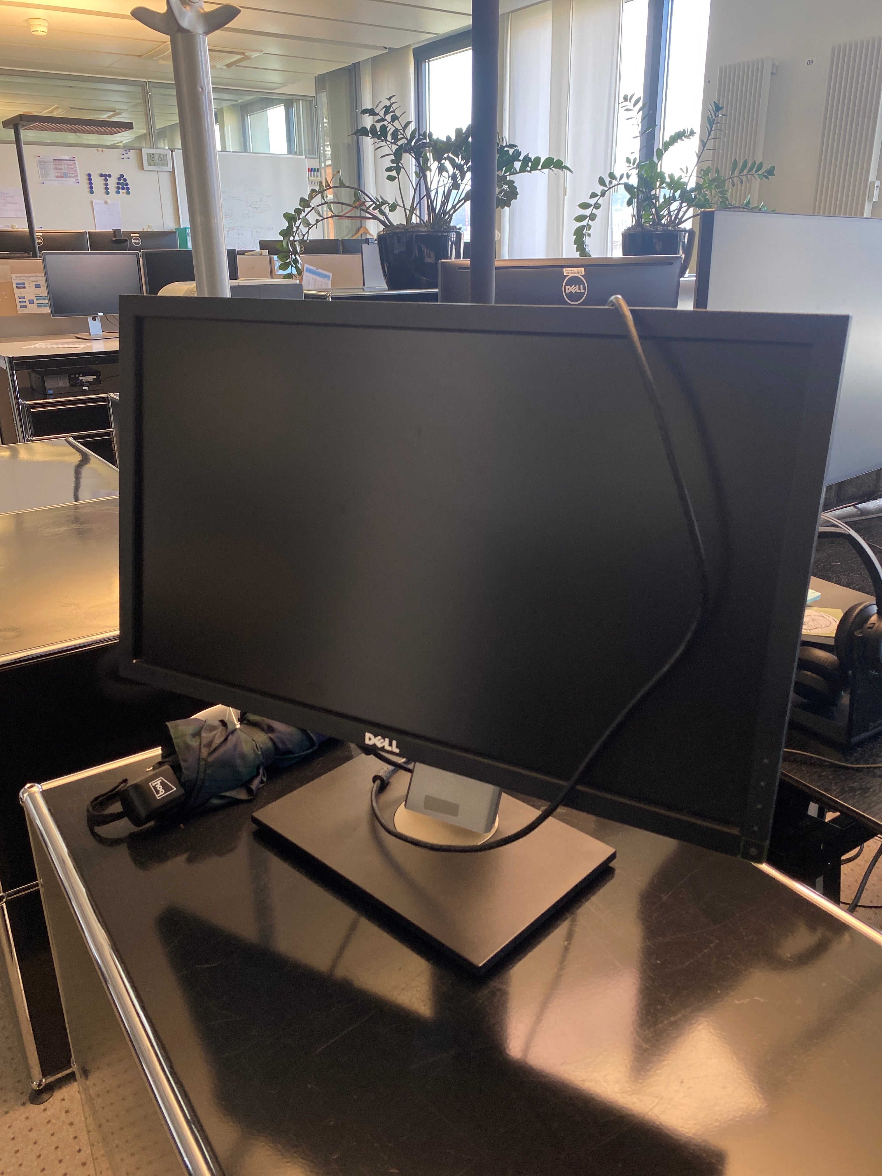 Neuwertige Dell Monitore 24 Zoll Drehbar