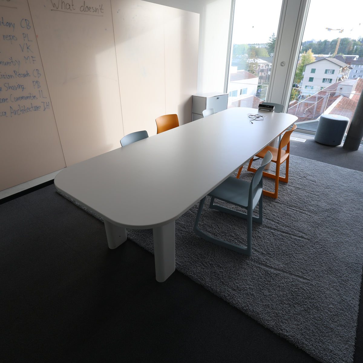 Bachmann Konferenztisch elektrisch höhenverstellbar, Weiss, 310×100 cm