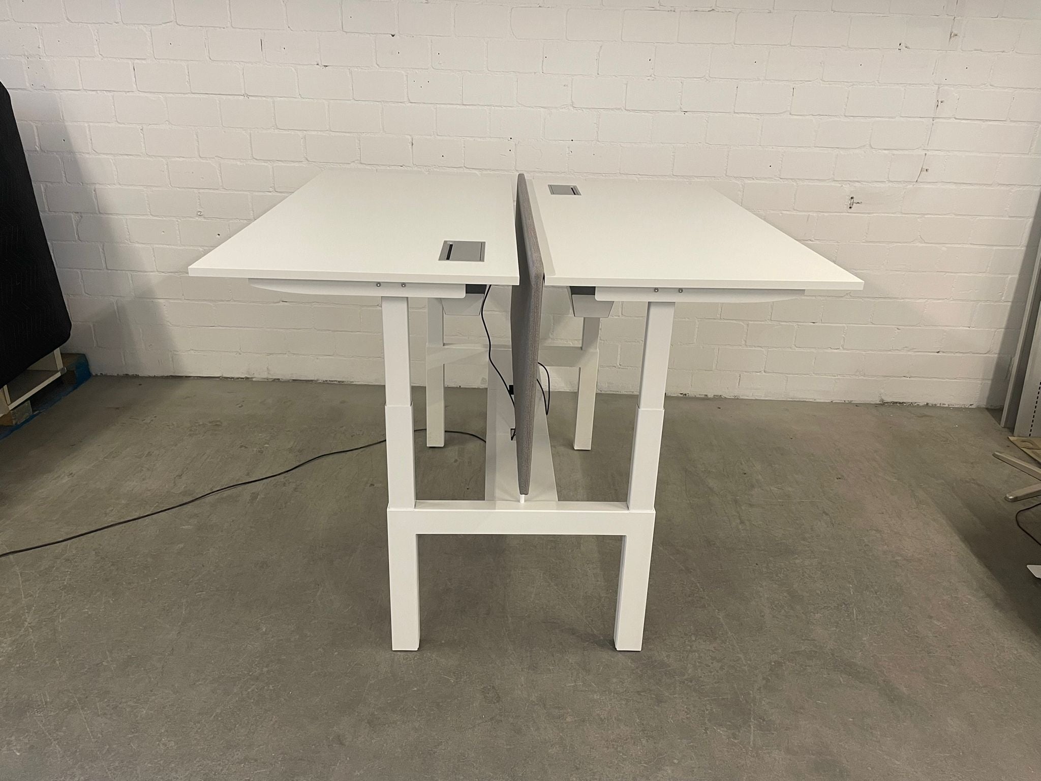 Höhenverstellbarer Doppelarbeitstisch HOLMRIS B8 Q40