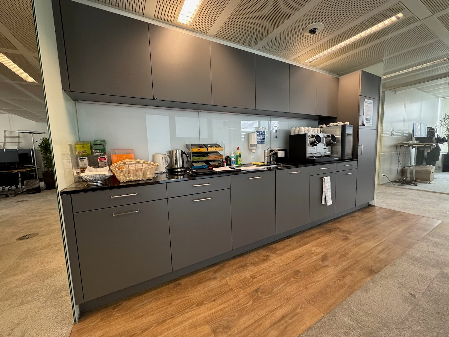 Hochwertige Küche 420cm Lang - 2 von 5