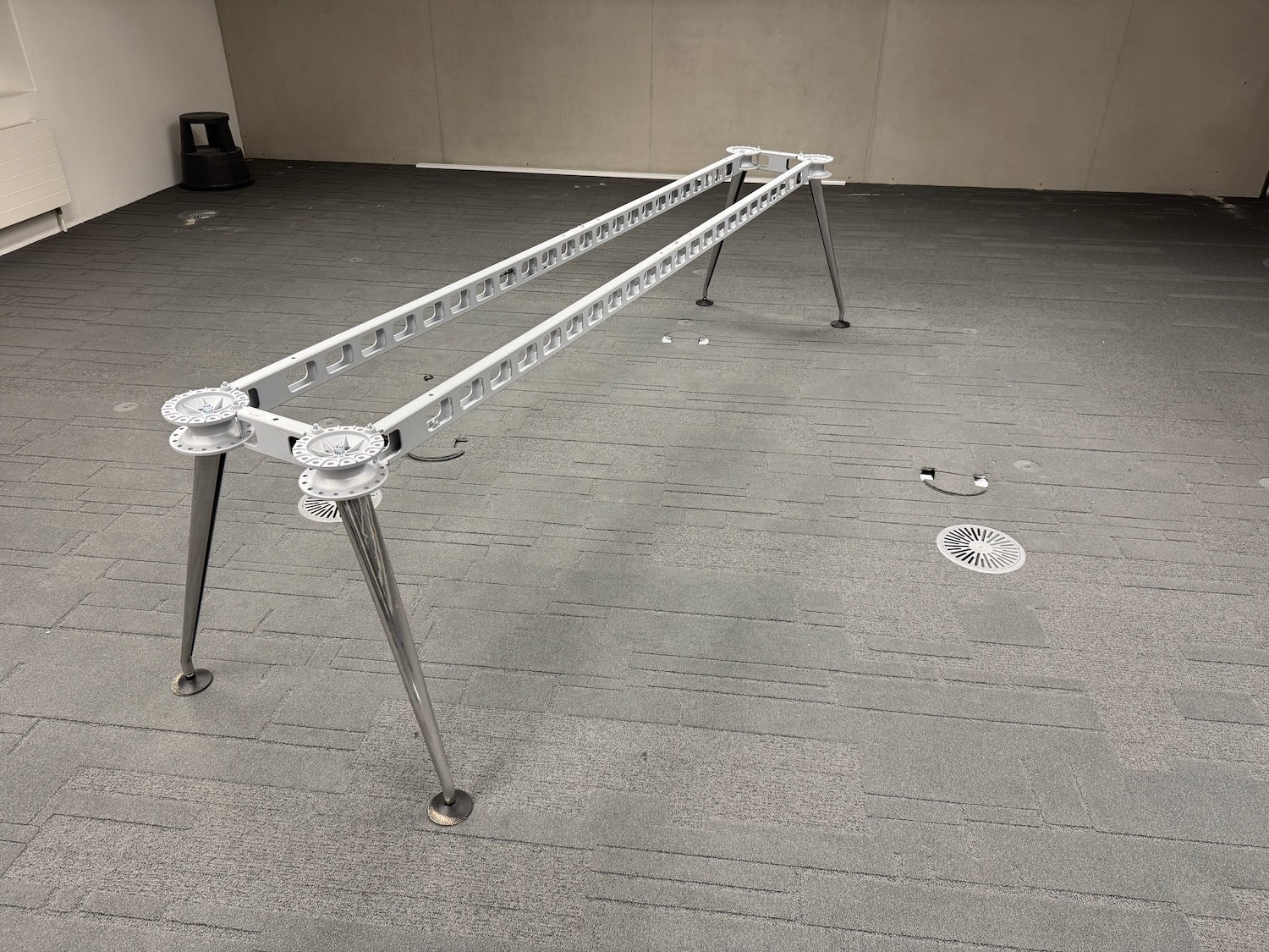Vitra MedaMorph Sitzungszimmertisch Untergestell
