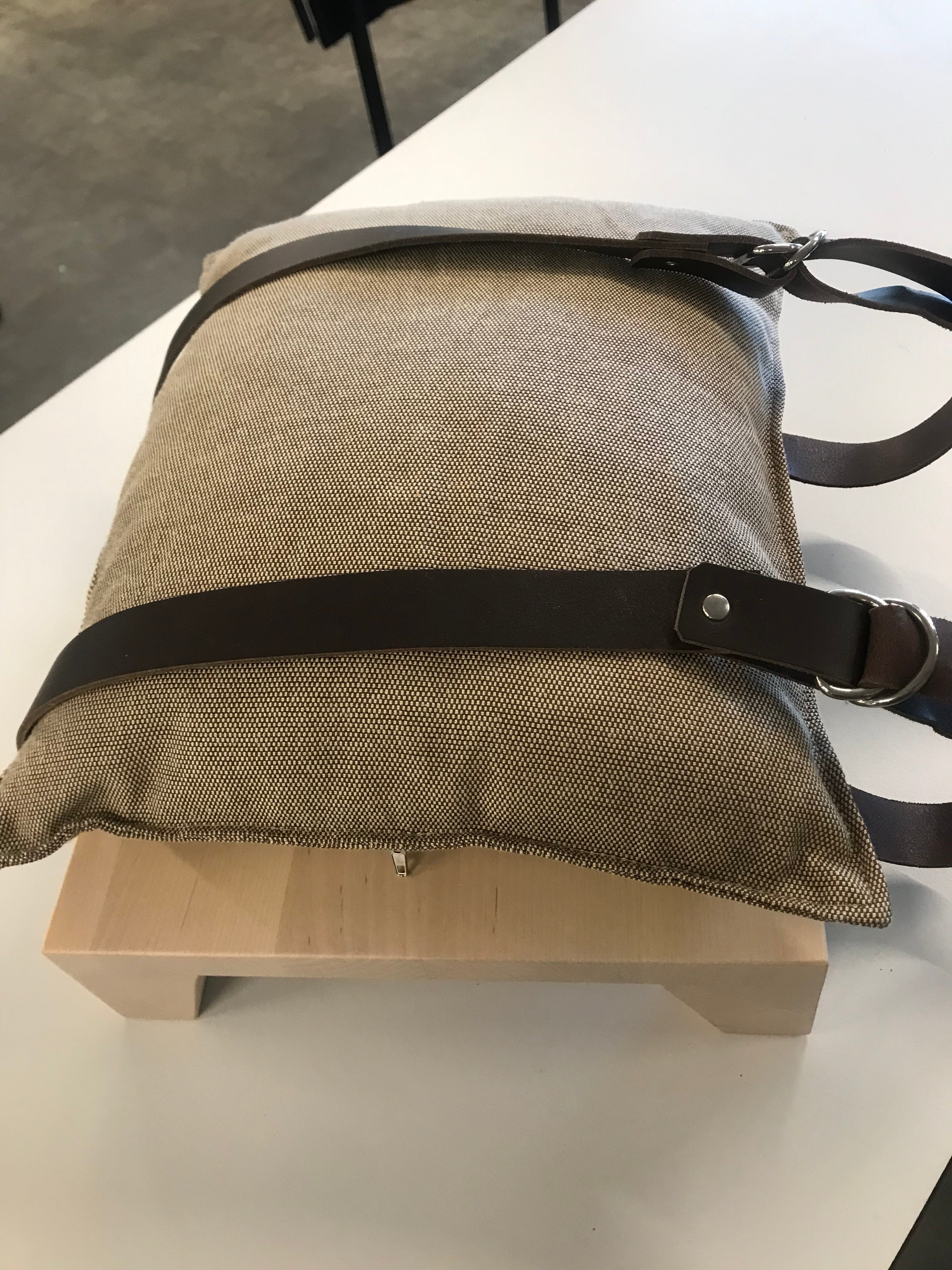 Hockenheimer Njustudio Zeitschriftenaufbewahrung