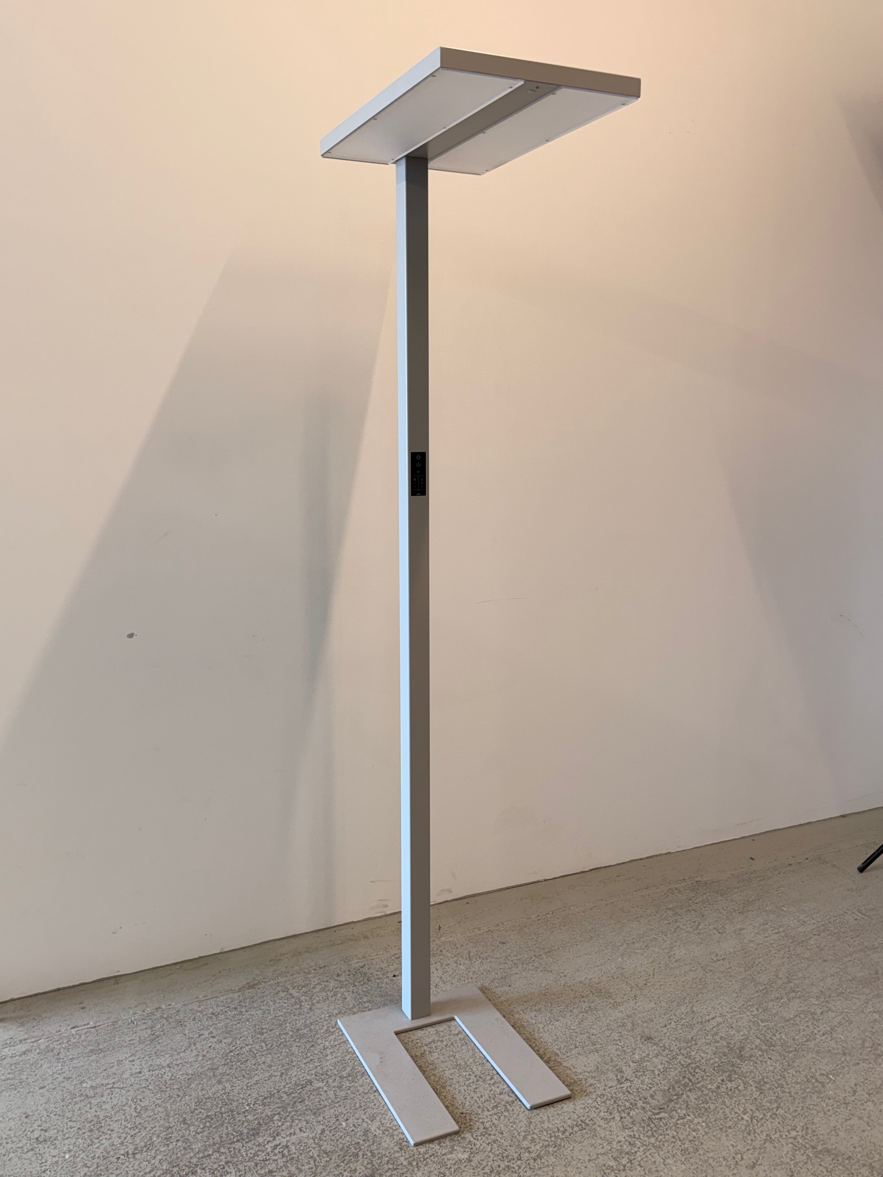 JSL Classic U LED Stehleuchte