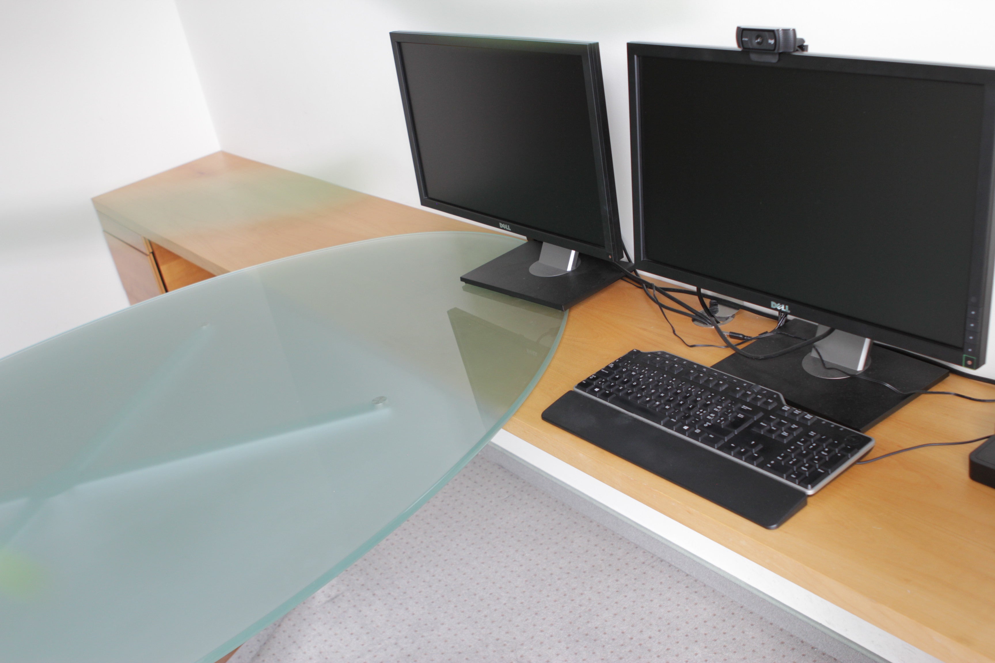 KNOLL INTERNATIONAL FLORENCE TABLE DESK - OVAL 195cm B0740