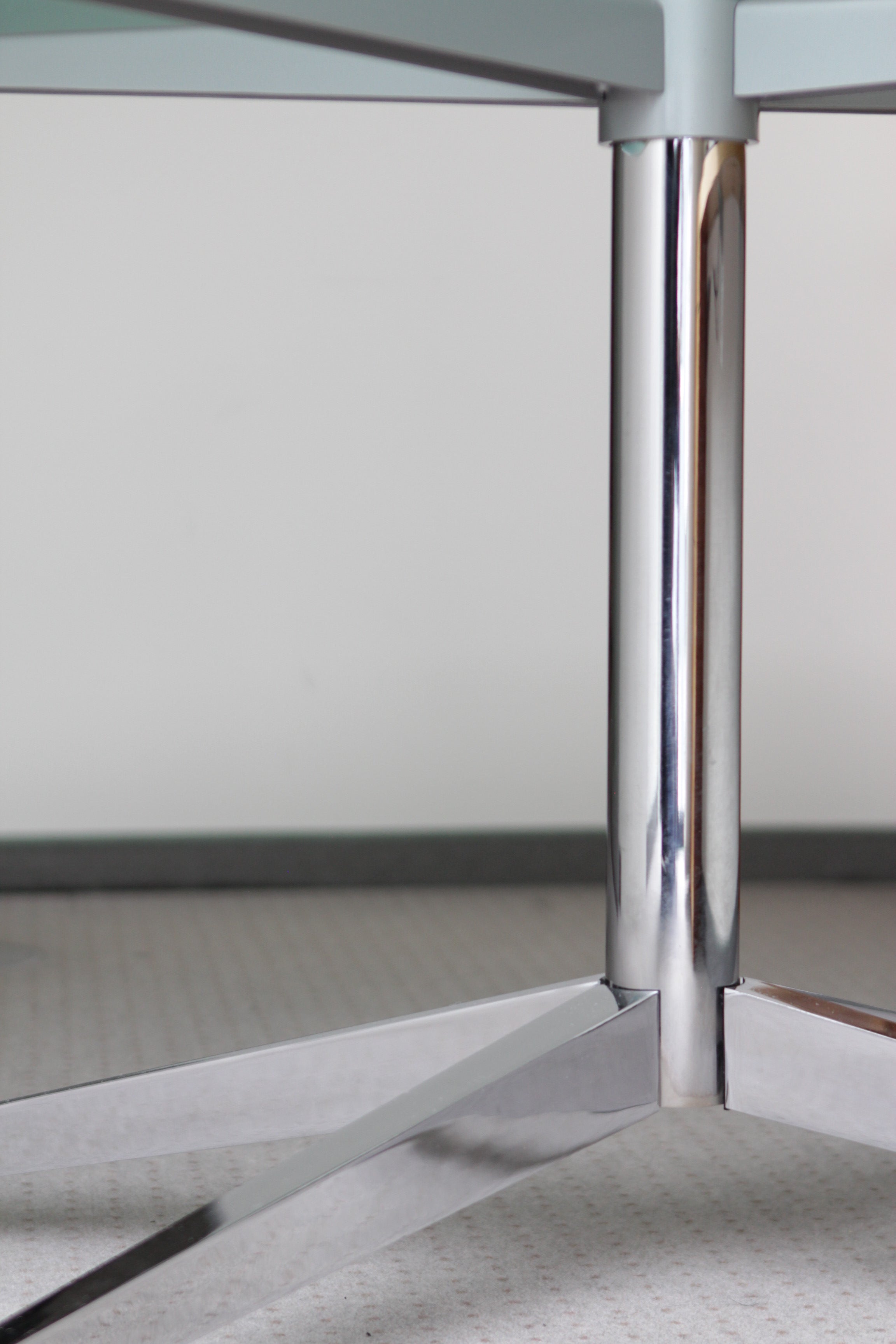 KNOLL INTERNATIONAL FLORENCE TABLE DESK - OVAL 195cm B0740