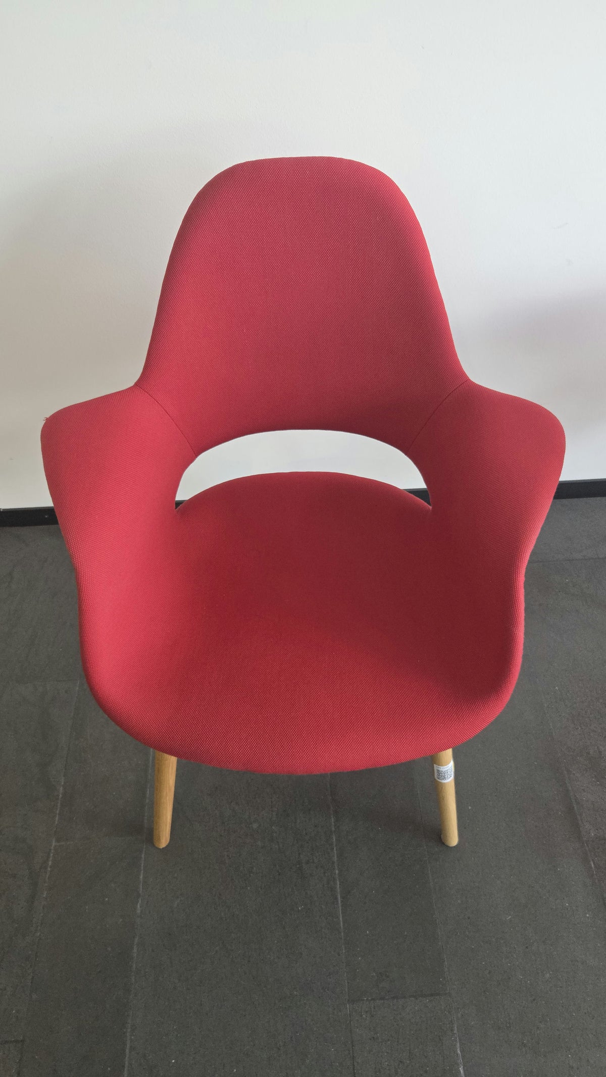 Vitra Organic Chair Sessel (Eames & Saarinen), Stoff Rot