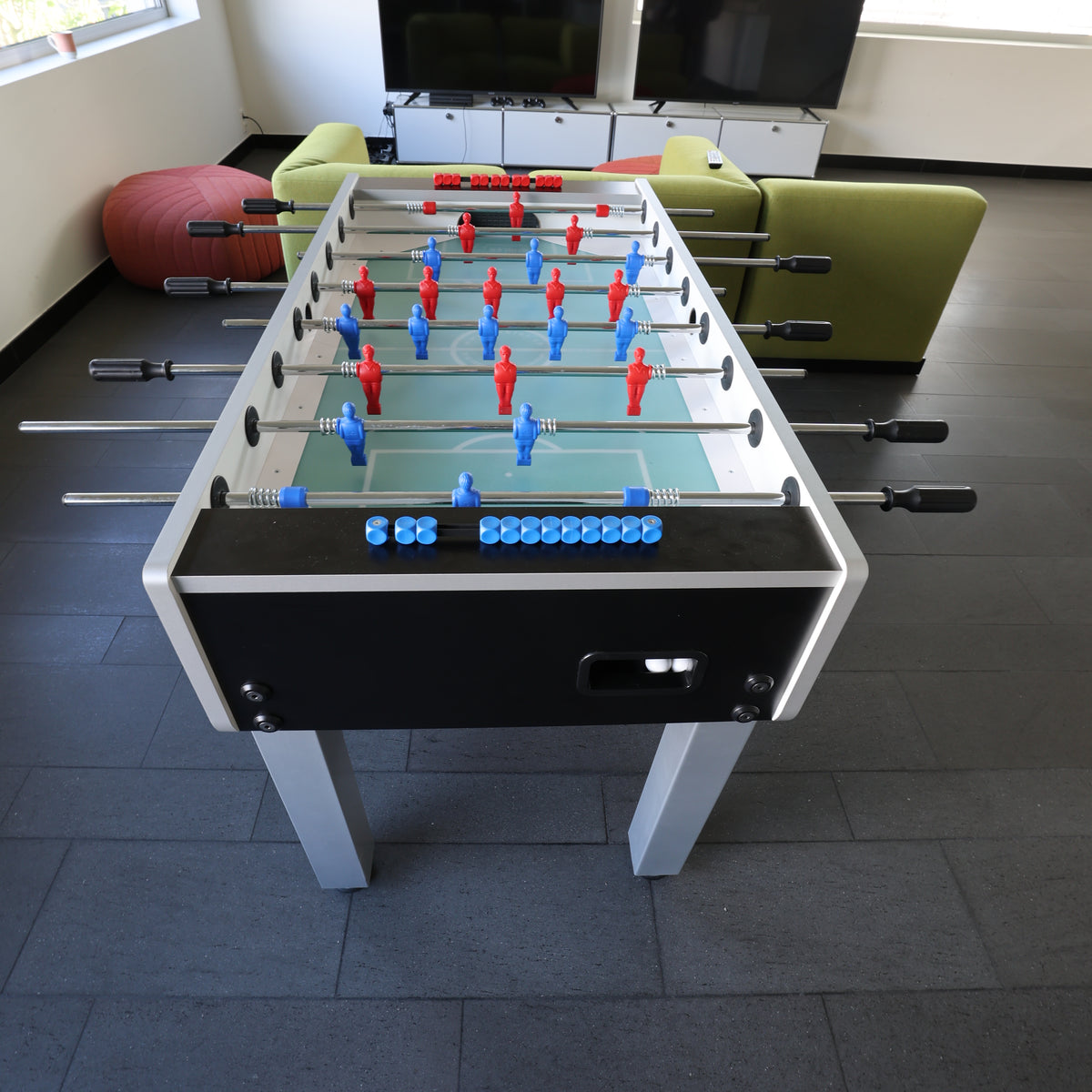 Tischfussball / Töggelikasten (Tischkicker)