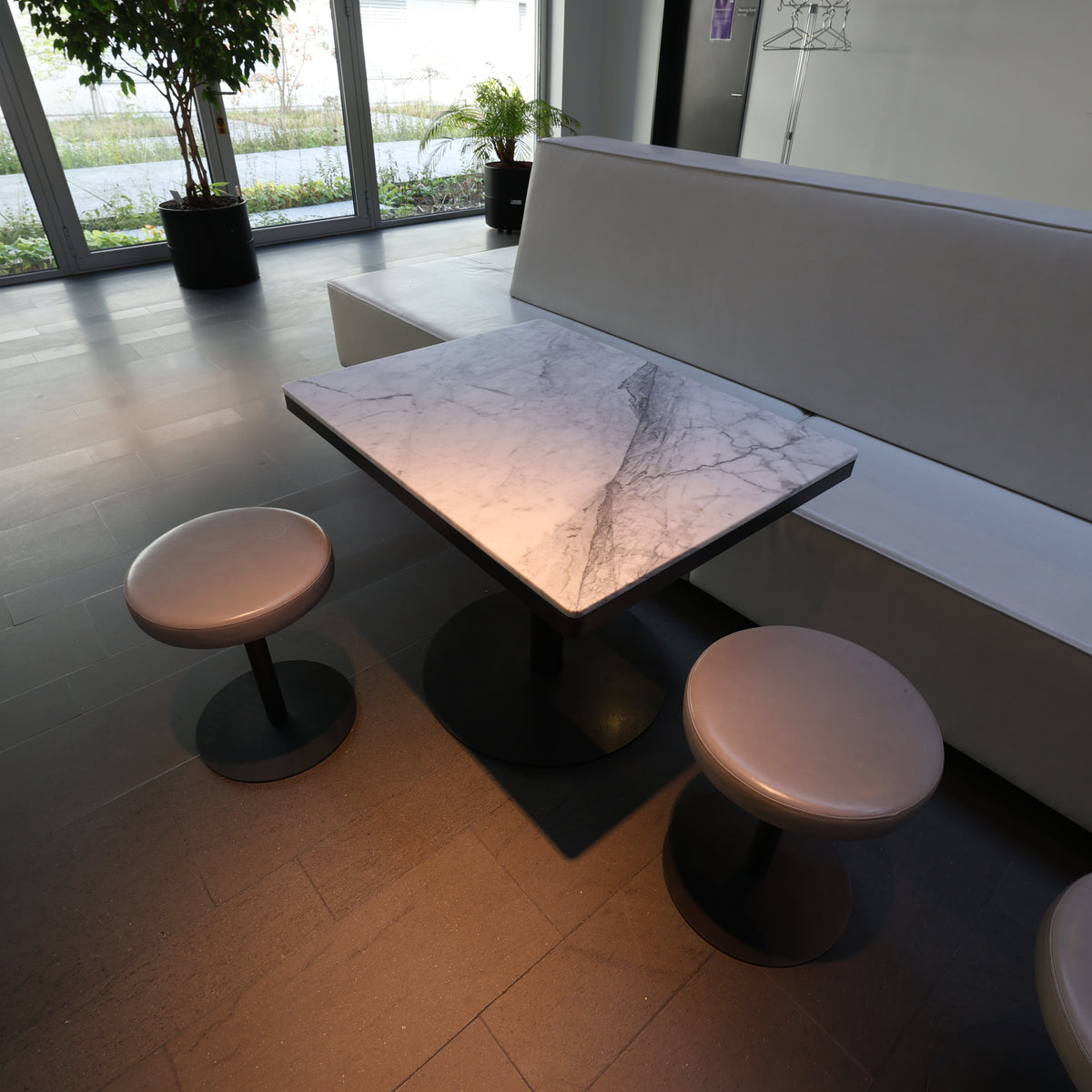 Sevil Peach Next Table Couchtisch, Marmor Grau, Ø 70 × H 50 cm
