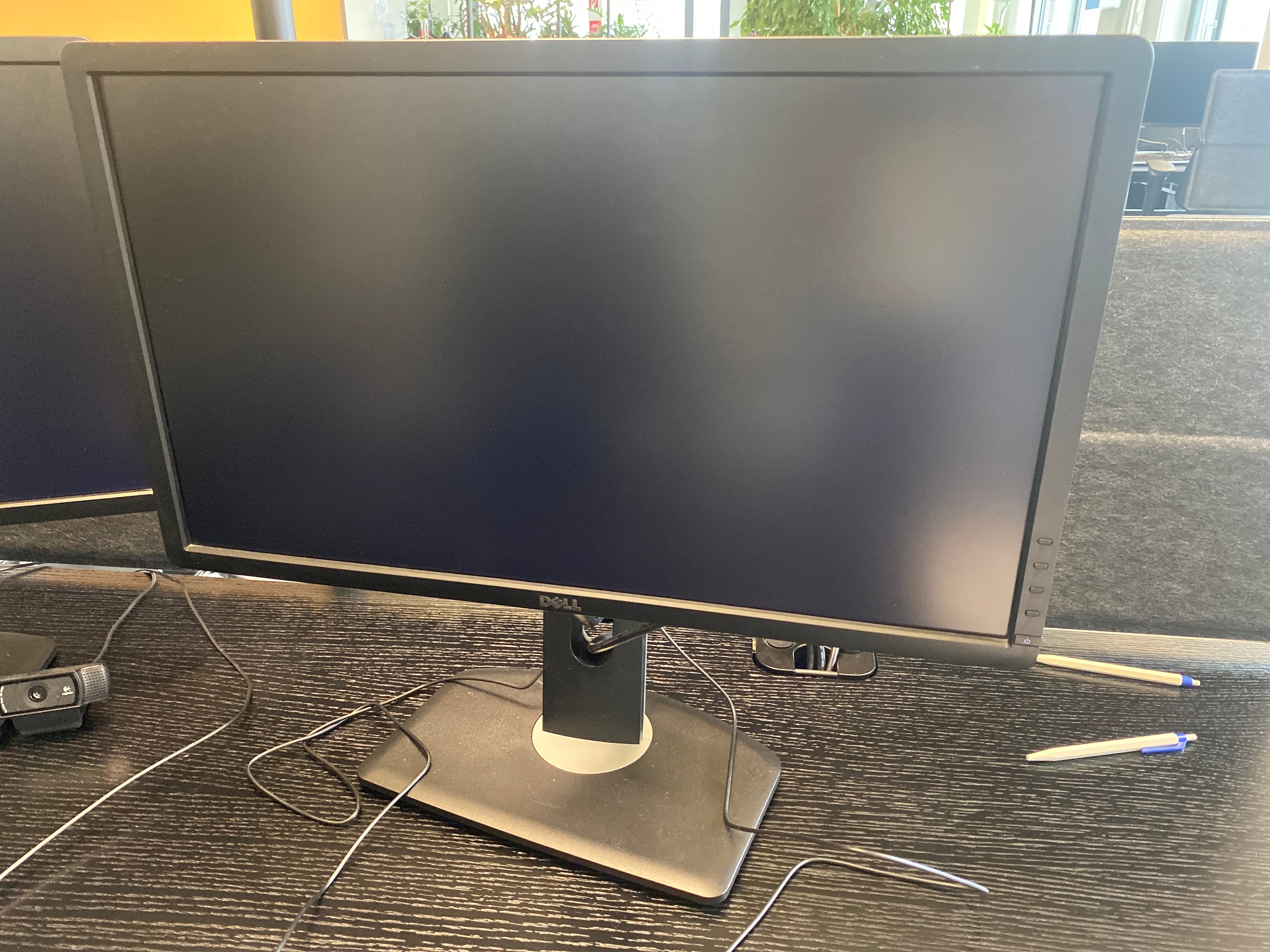 Neuwertige Dell Monitore 24 Zoll Drehbar